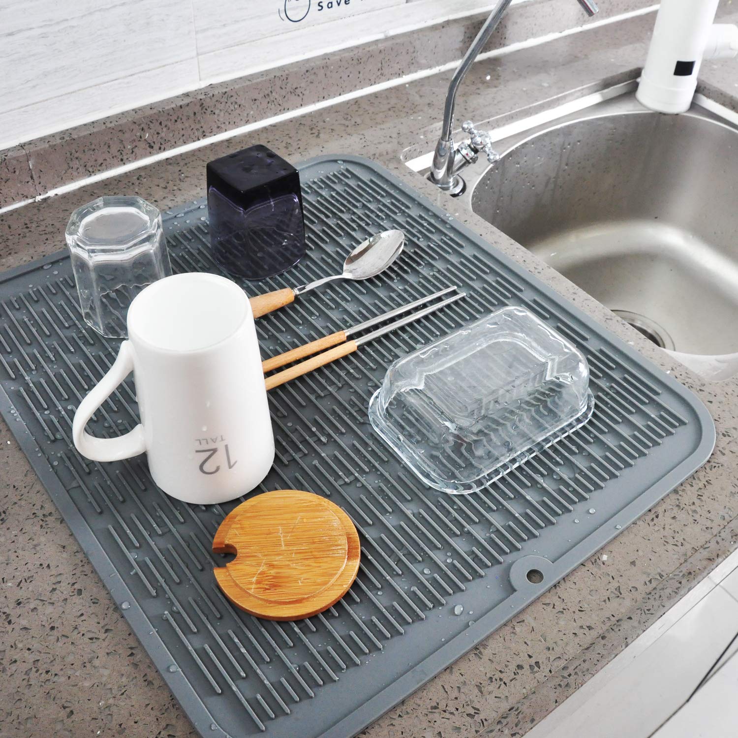 Heat Resistant Silicone Trivet Mats for Hot Pots and Pans - Non-Slip Kitchen Counter Protector for Dining Table, Stove Top, and Countertop Use