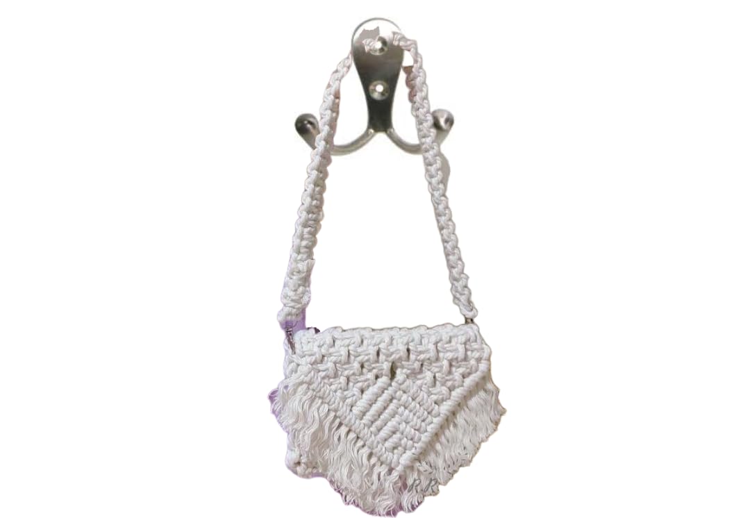 Handmade Macrame Clutch Bag - Boho Macrame Purse for Women, Merino Wool Shoulder Bag, 1 Piece in Off White | Perfect for Beach, Festival, and Boho Fashion Outfits