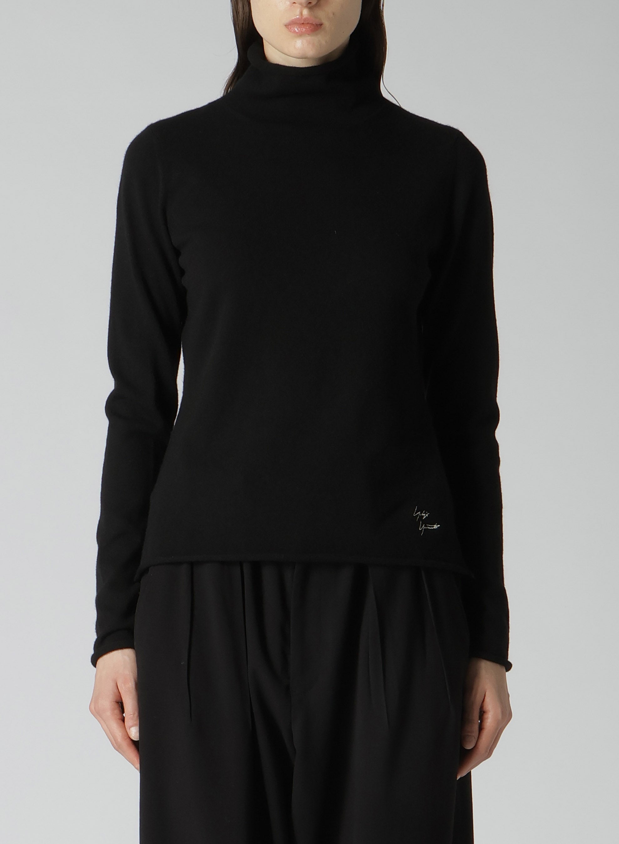 12G Embroidery Plain Weave Embroidered Turtleneck Top for Women - Elegant Crewneck Blouse for Office, Party & Casual Wear