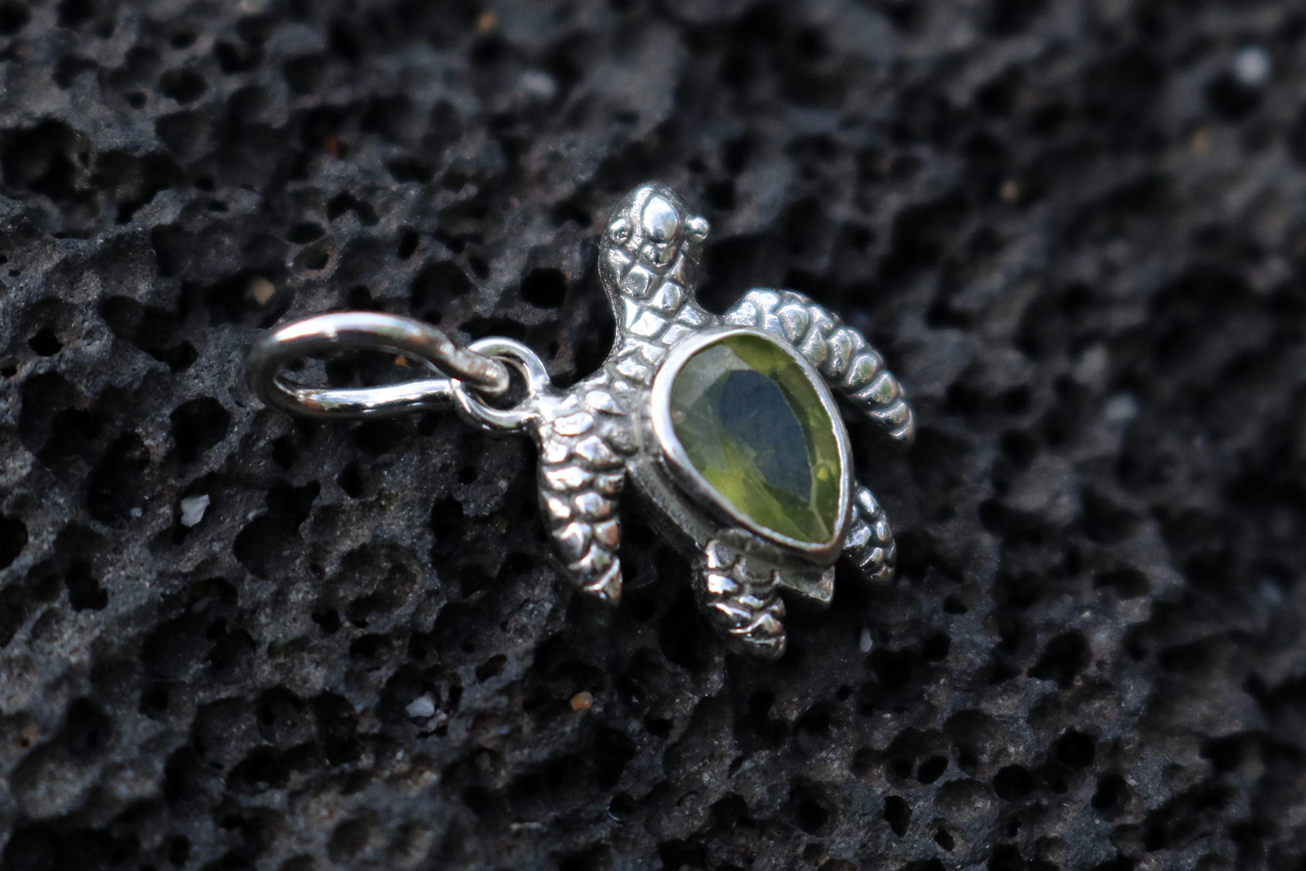 Peridot Turtle Charm Necklace - Sterling Silver Pendant for Women, Gift for Nature Lovers, Birthday & Anniversary Jewelry