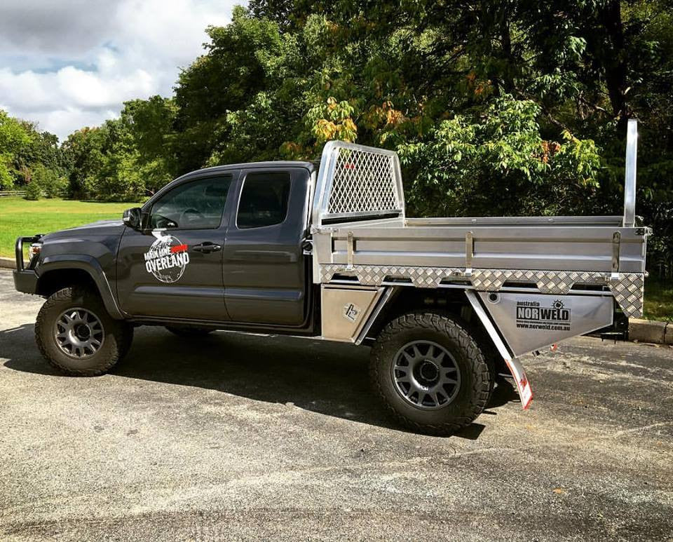 Evo Corse DakarZero 16x7 Wheels for Toyota Tacoma, FJ Cruiser, 4Runner & 1st Gen Tundra with 0 Offset - Perfect for Off-Road Adventures & Custom Builds