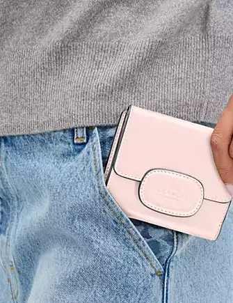 Coach Eliza Small Leather Wallet with Covered Closure - Perfect for Everyday Use, Travel & Gifting