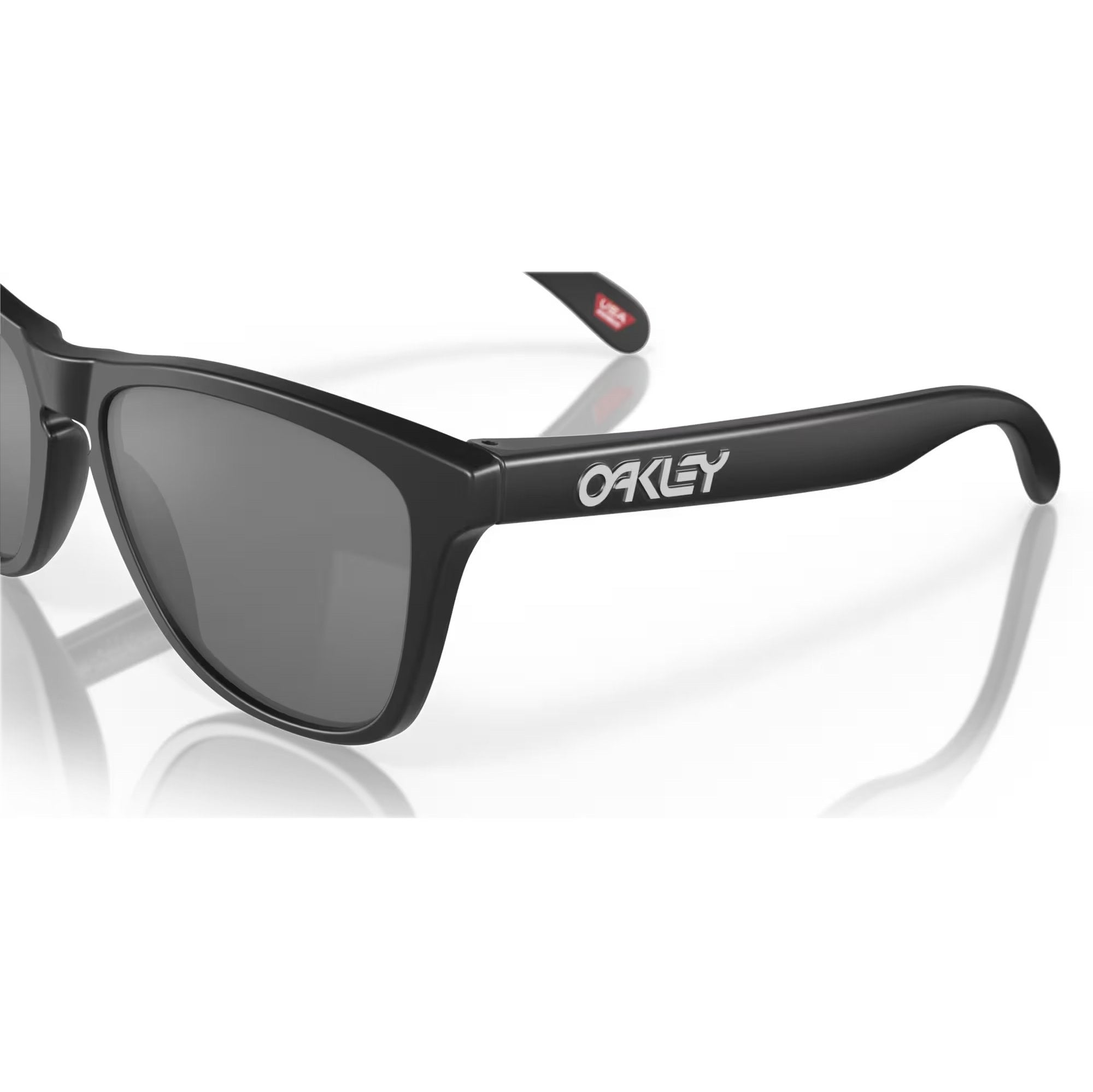 Oakley Frogskins Sunglasses Matte Black - Polarized Sports & Outdoor Shades for Running, Cycling, and Casual Wear