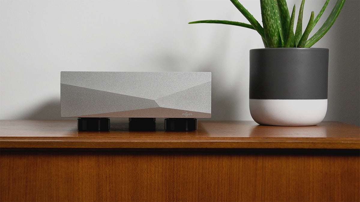 Innuos PhoenixNET High-End Audio Streamer & Network Switch for Audiophiles - Perfect for Home Theater & Hi-Fi Music Systems