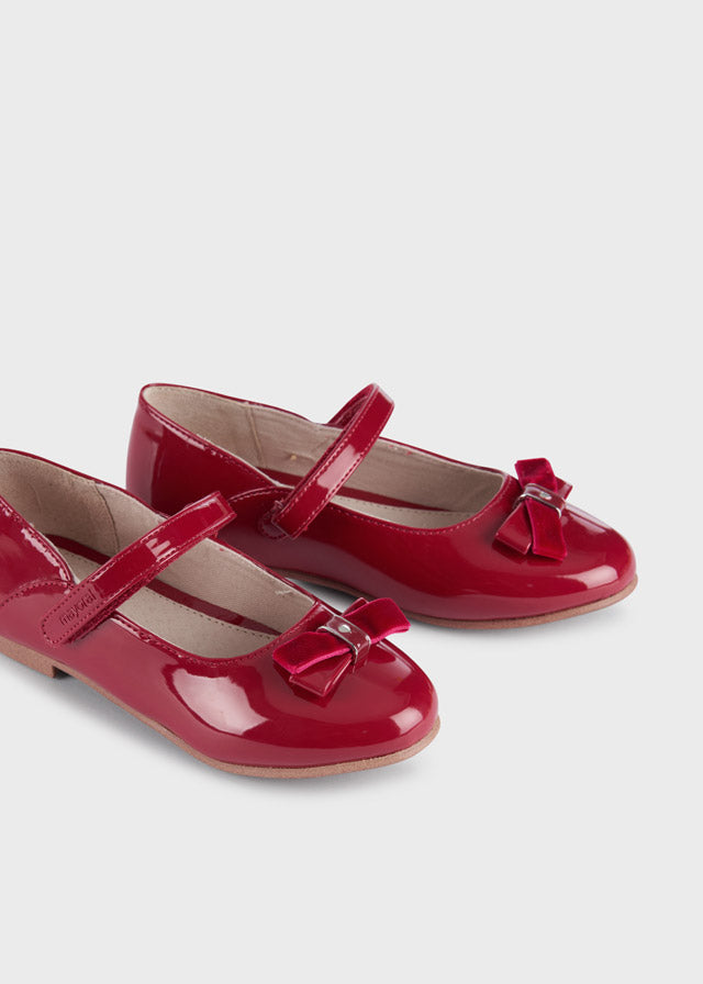 Red Patent Leather Mary Jane Shoes for Girls - Comfortable & Stylish School & Party Flats