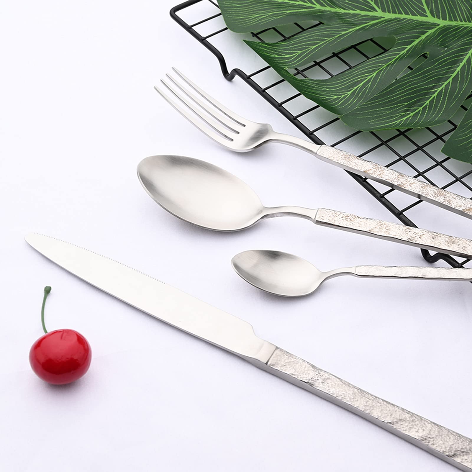 Premium 6-Piece Hammered Dinner Knife Set - 304 Stainless Steel Flatware with Mirror Polish - 9.13