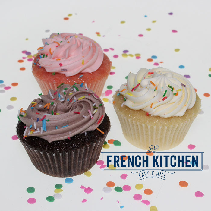Delicious Cupcakes - Freshly Baked, Moist & Fluffy Homemade Cupcakes for Birthdays, Parties & Special Occasions | Perfect for Celebrations, Gifts & Dessert Tables