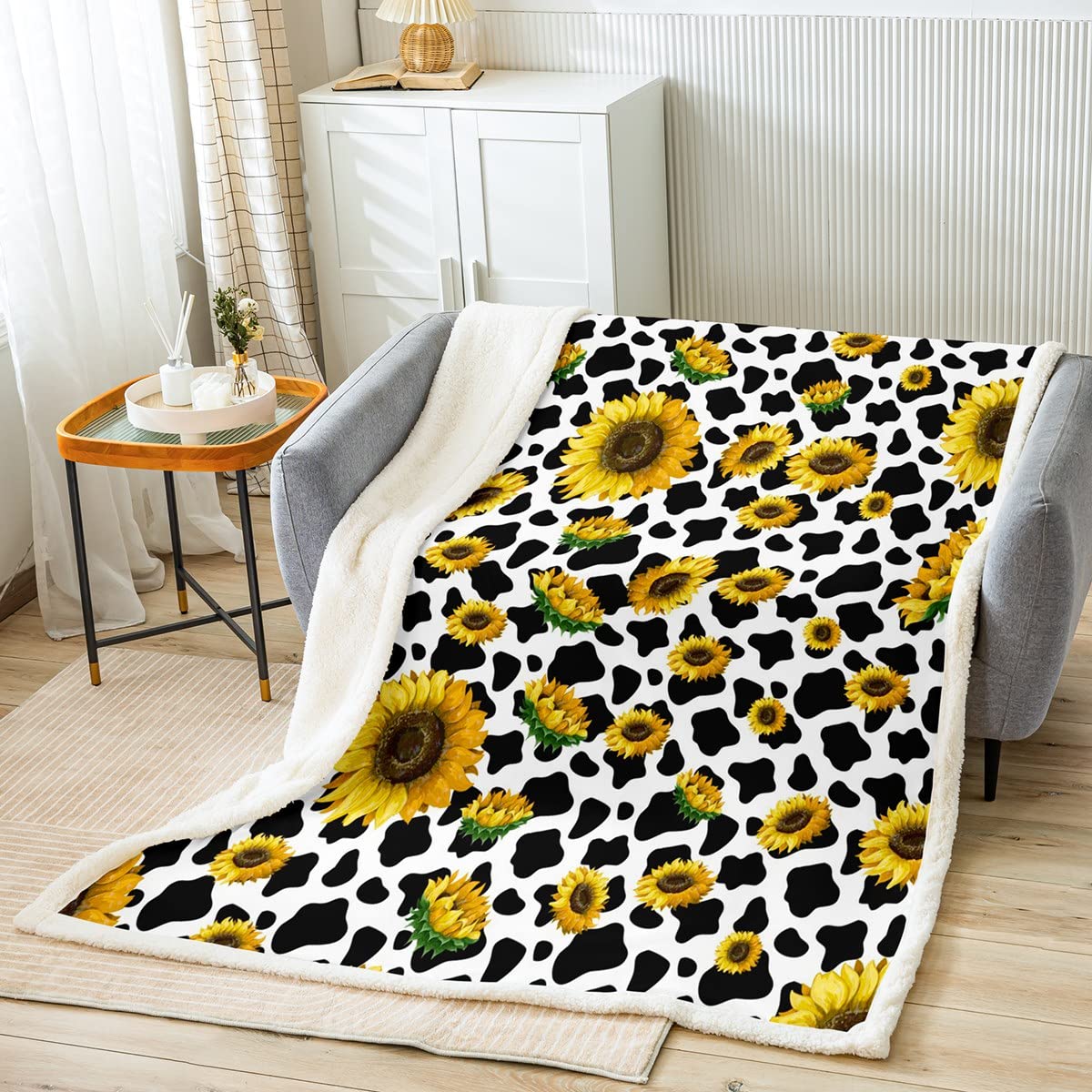 Erosebridal Black & White Cow Print Fleece Blanket 50x60 Inches - Soft Western Farm Animal Throw for Kids, Cowboy & Cowgirl Decor - Perfect for Bedroom, Nursery, Farmhouse, or Bohemian Room Decor