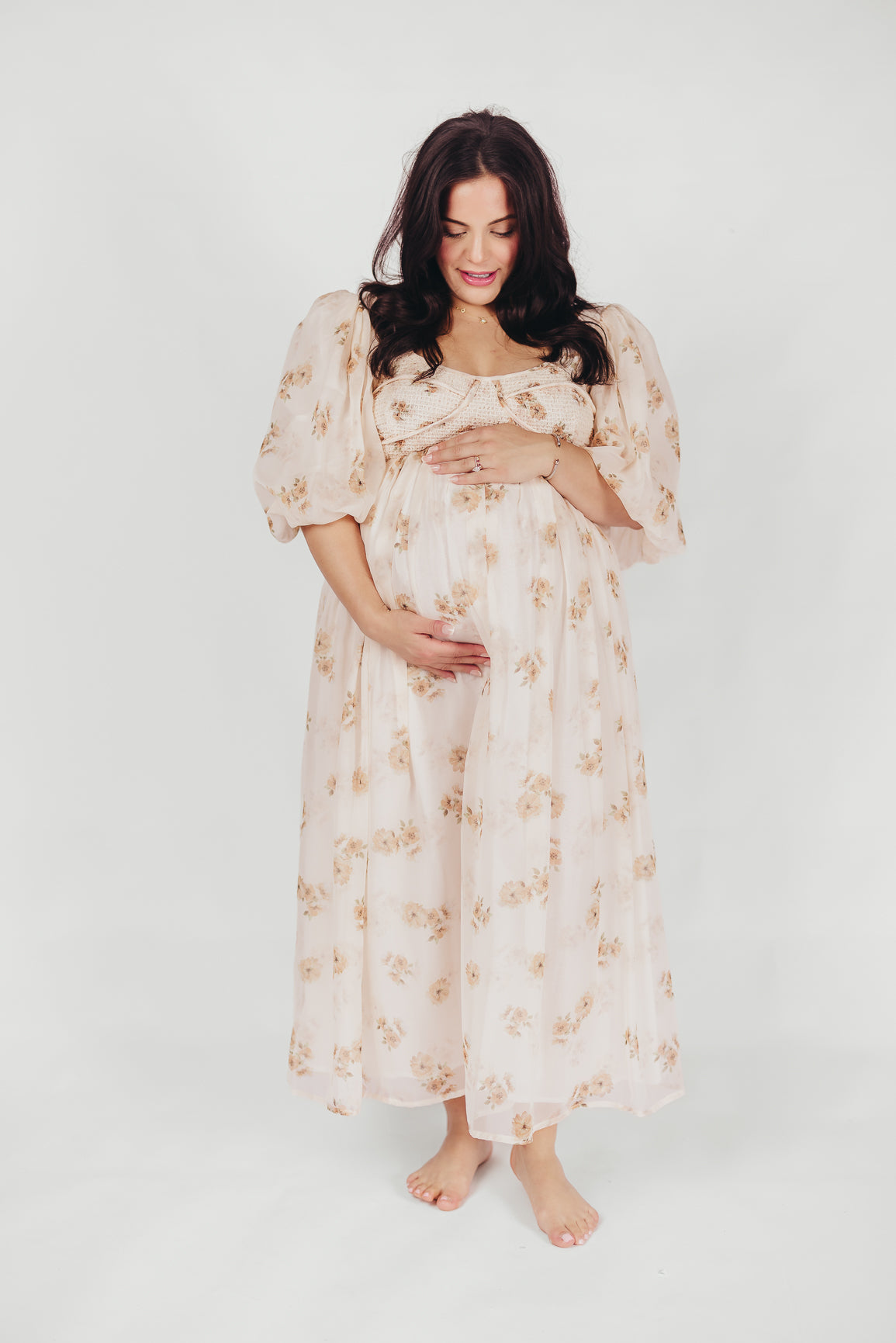 Stylish Harlow Maxi Dress in Taupe Floral Print - Bump Friendly Maternity Dress with Inclusive Sizing (S-3XL) - Perfect for Pregnancy, Beach Vacations & Special Occasions