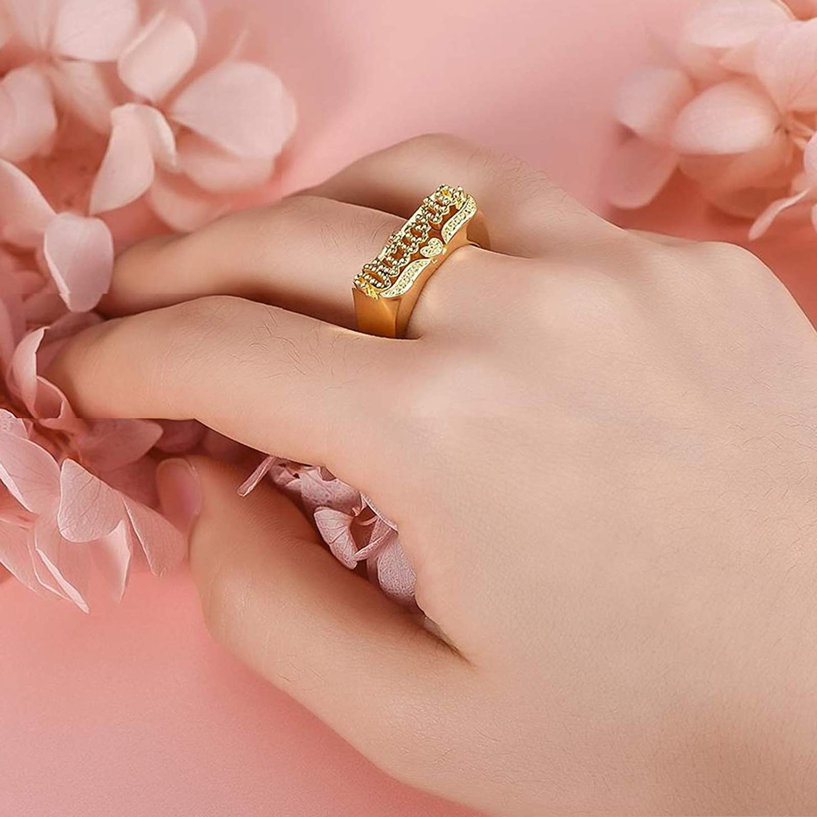 Personalized Name Rings for Women & Men - Custom Engraved 18k Gold Plated Heart Promise Rings - Unique Jewelry Gifts for Birthday, Wedding & Anniversary - Perfect for Couples, Engagements & Romantic Occasions
