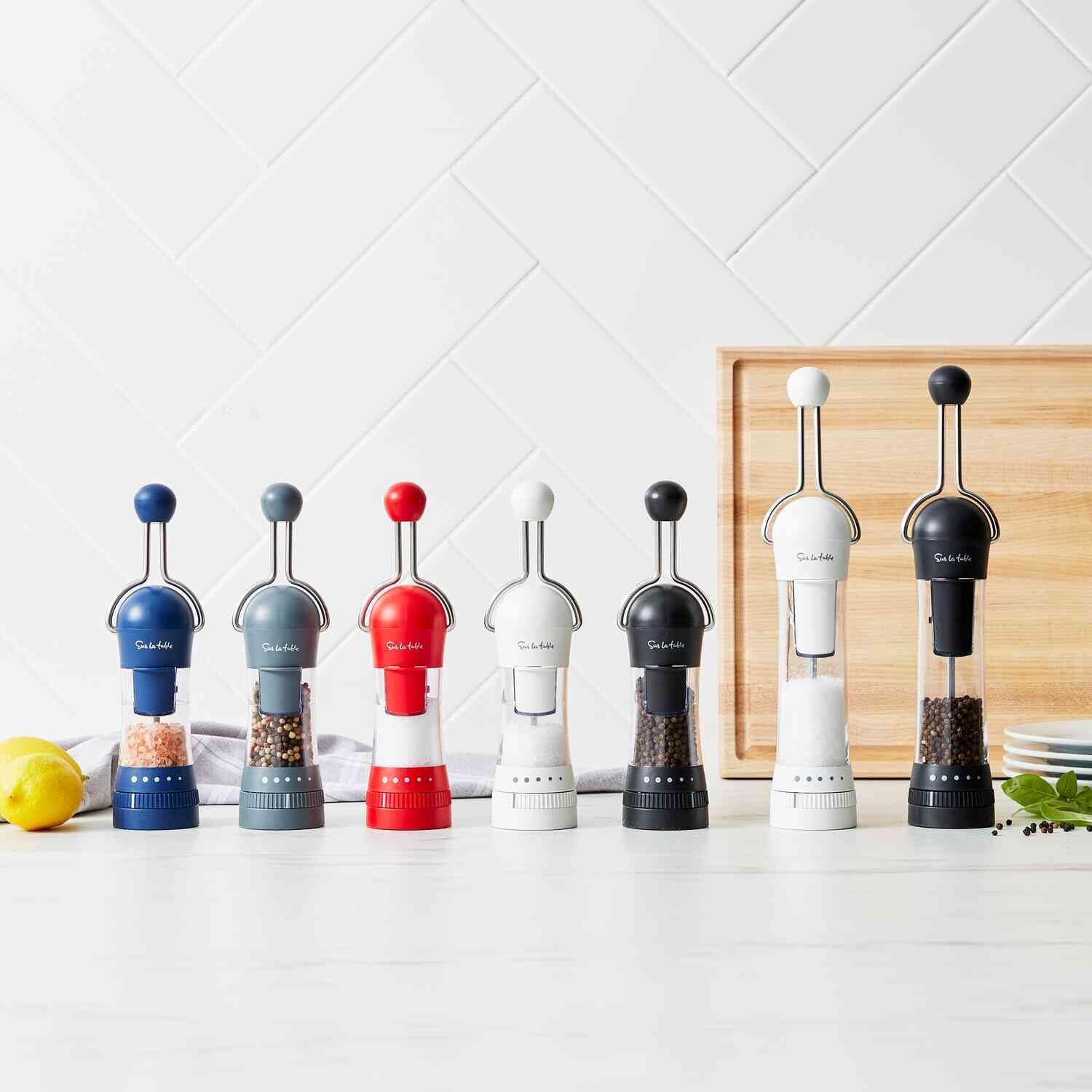 Premium Sur La Table XL Spice Grinder - Adjustable Coarse Settings (5 Levels), 3/4 Cup Capacity, Black - Perfect for Freshly Ground Peppers, Salt & Spices in Kitchen & Outdoor Cooking