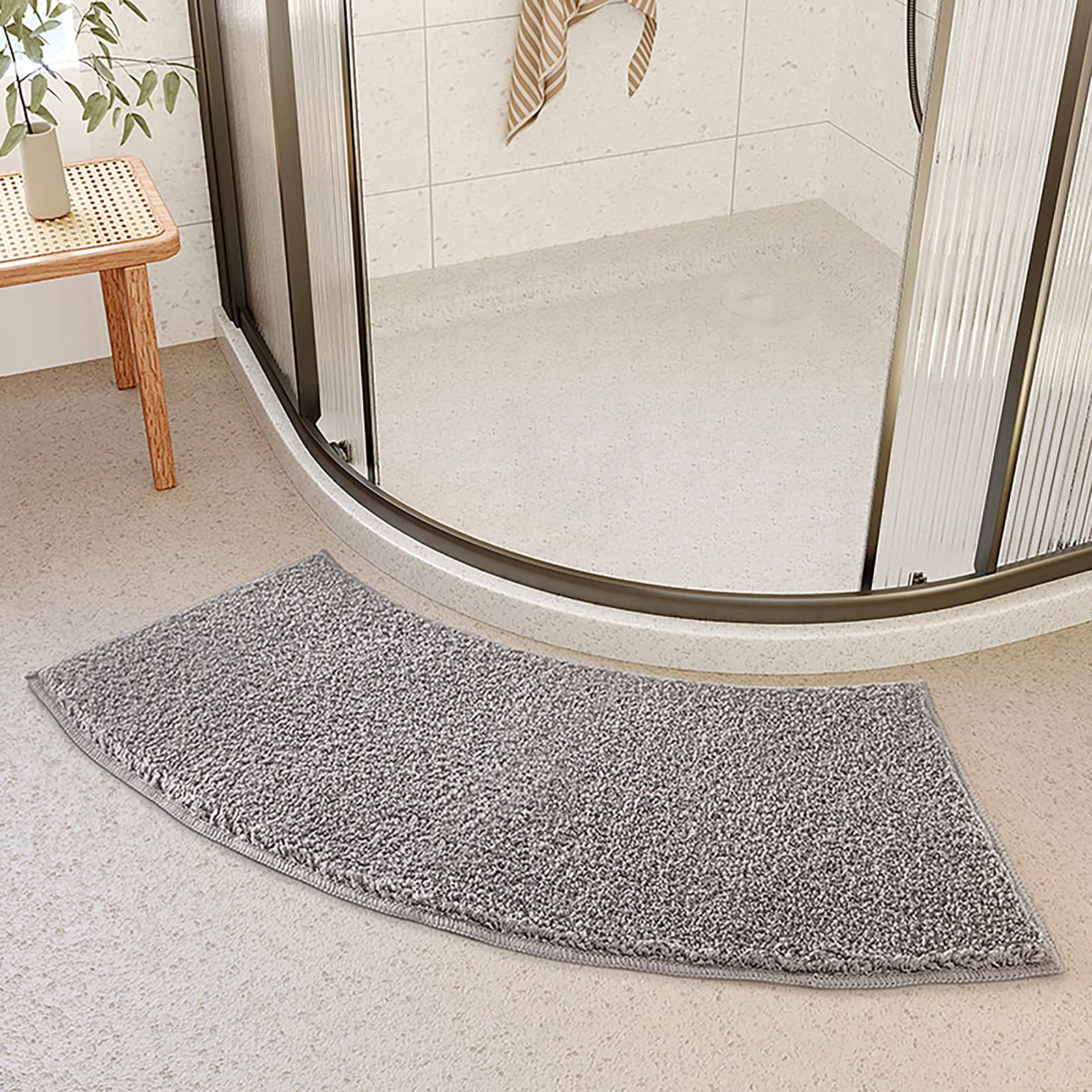 Premium Curved Bath Mat - Soft, Washable & Machine Washable Shower Rug for Circular Bathtubs - Non-Slip Luxury Bathroom Carpet with Fluffy Texture (Grey) - Perfect for Spa-Like Bathroom Decor & Wet Area Safety