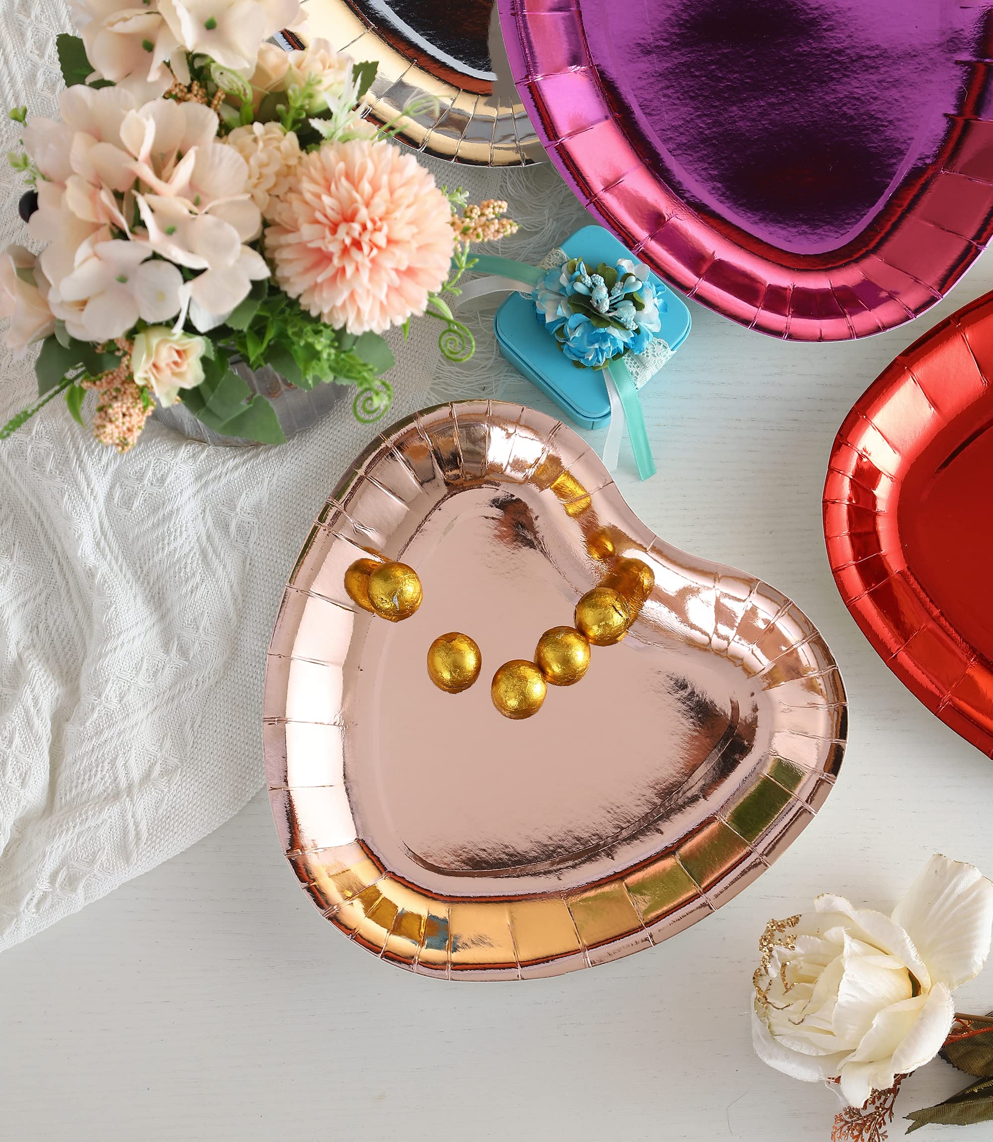Winoo Design Bulk Valentines Plates - 50 Pack Heart Shaped Paper Plates for Valentine's Day Party Decorations | Valentine's Day Tableware, Romantic Dinner Plates, Wedding Anniversary Decor, Baby Shower Supplies