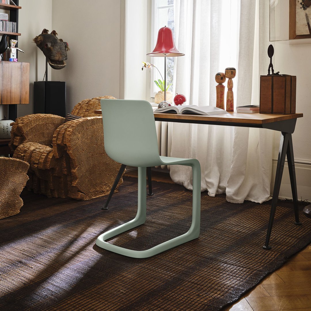Vitra Evo C Chair by Jasper Morrison - Modern Ergonomic Dining Chair for Home & Office Use