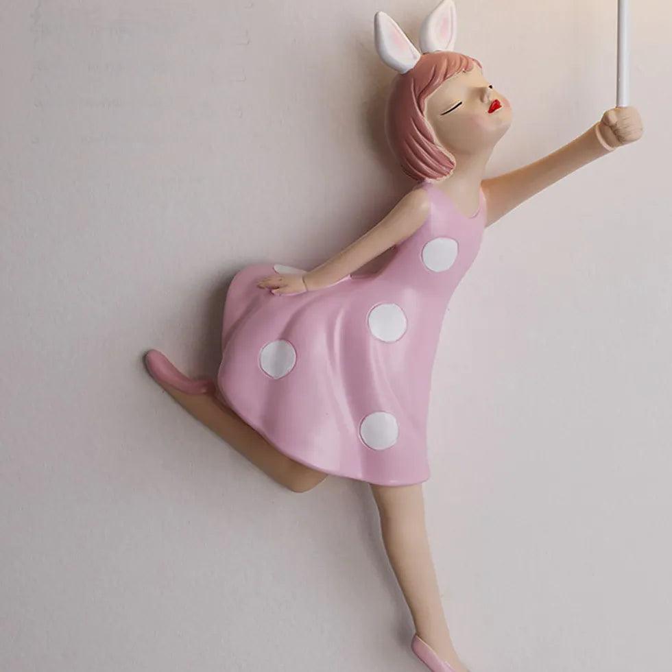 Girl-Shaped LED Night Light for Kids - Cute Wall Lamp for Children's Bedroom, Nursery & Playroom - Perfect Bedside Lighting for Girls' Room Decor & Sleep Comfort