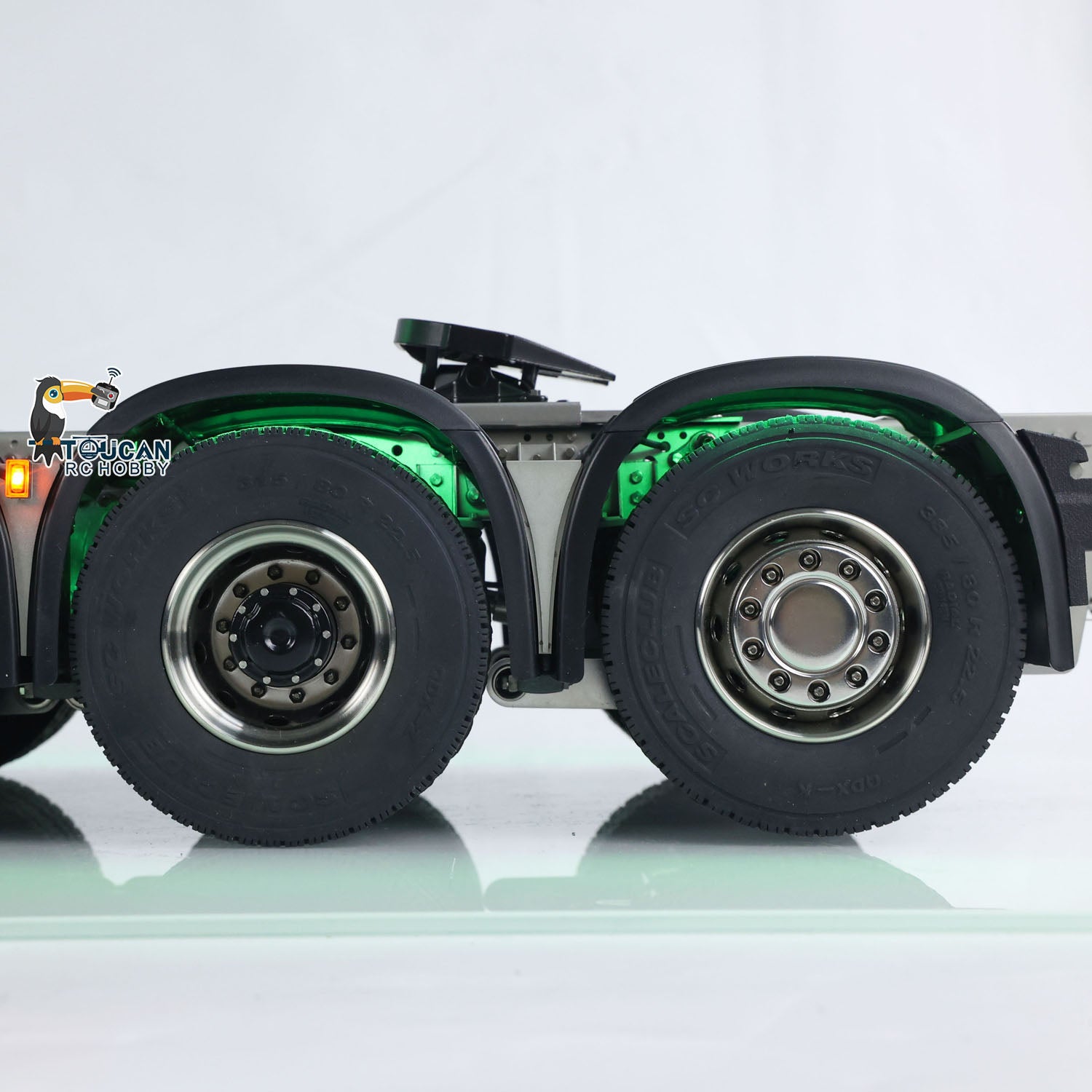 1/14 Scale Unitru 3363 RC Tractor Truck - 10x10 Metal Chassis Remote Control Lorry with FPV Camera, Smoke Effect & Warning Lights - Ready-to-Run RTR Model for Off-Road Adventure & Construction Site Play