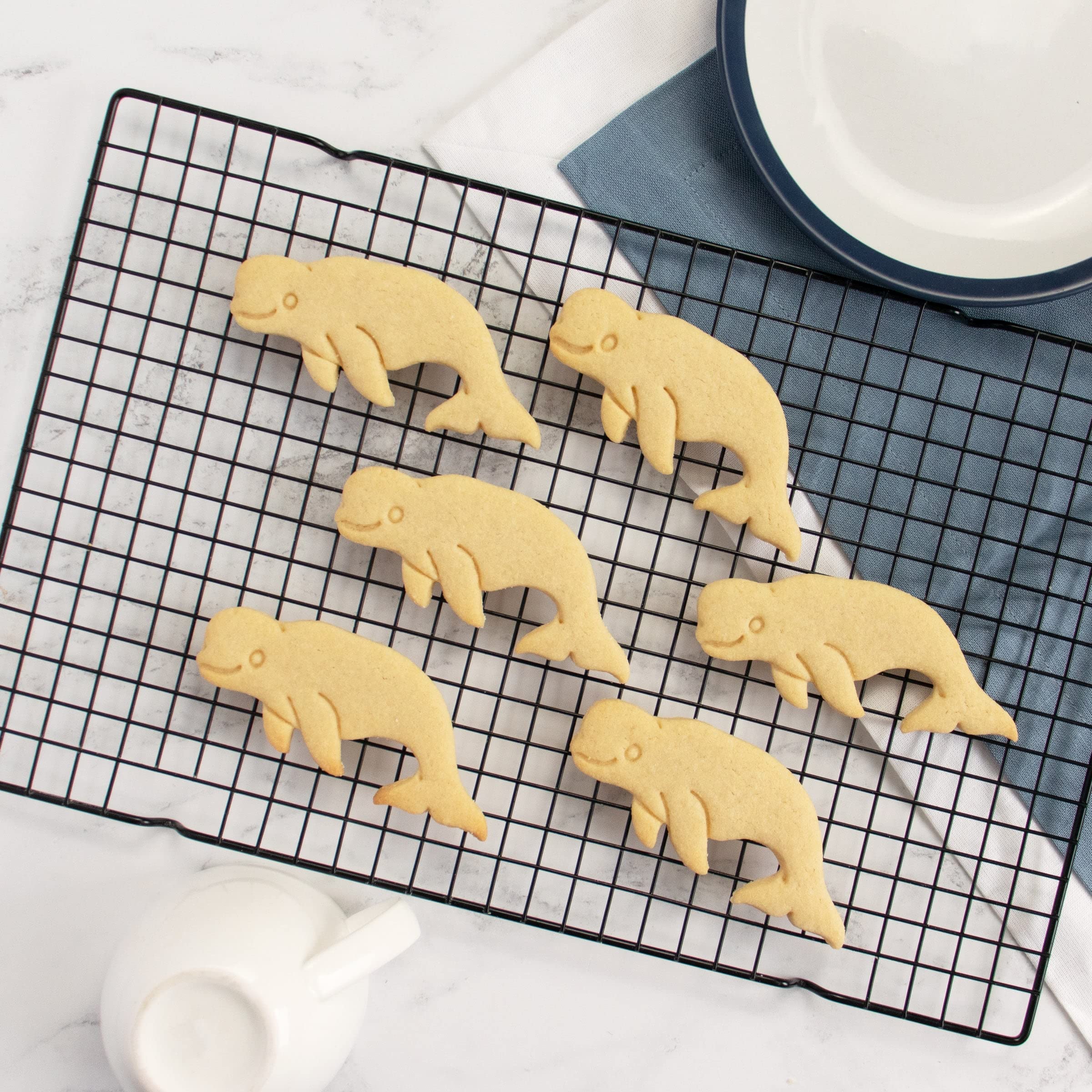 Premium Beluga Whale Cookie Cutter - Stainless Steel Baking Tool for Whale-Themed Cookies, Cakes & Pastries | Perfect for Birthday Parties, Baby Showers & Ocean-Themed Desserts