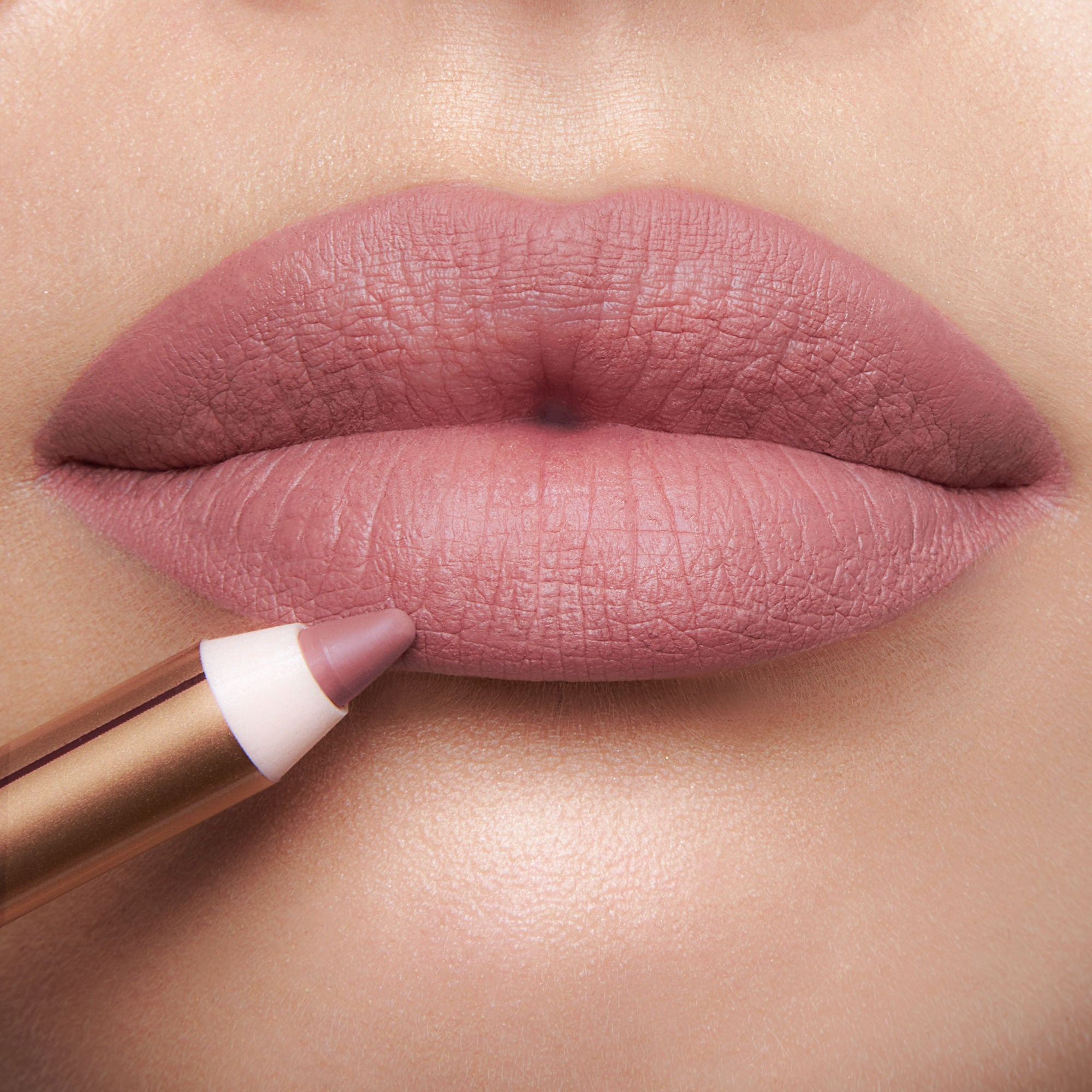 Charlotte Tilbury Lip Cheat Lip Liner - Long-Lasting Matte Lip Pencil for Precise Definition & Fuller Lips | Perfect for Everyday Wear, Special Occasions & Makeup Looks
