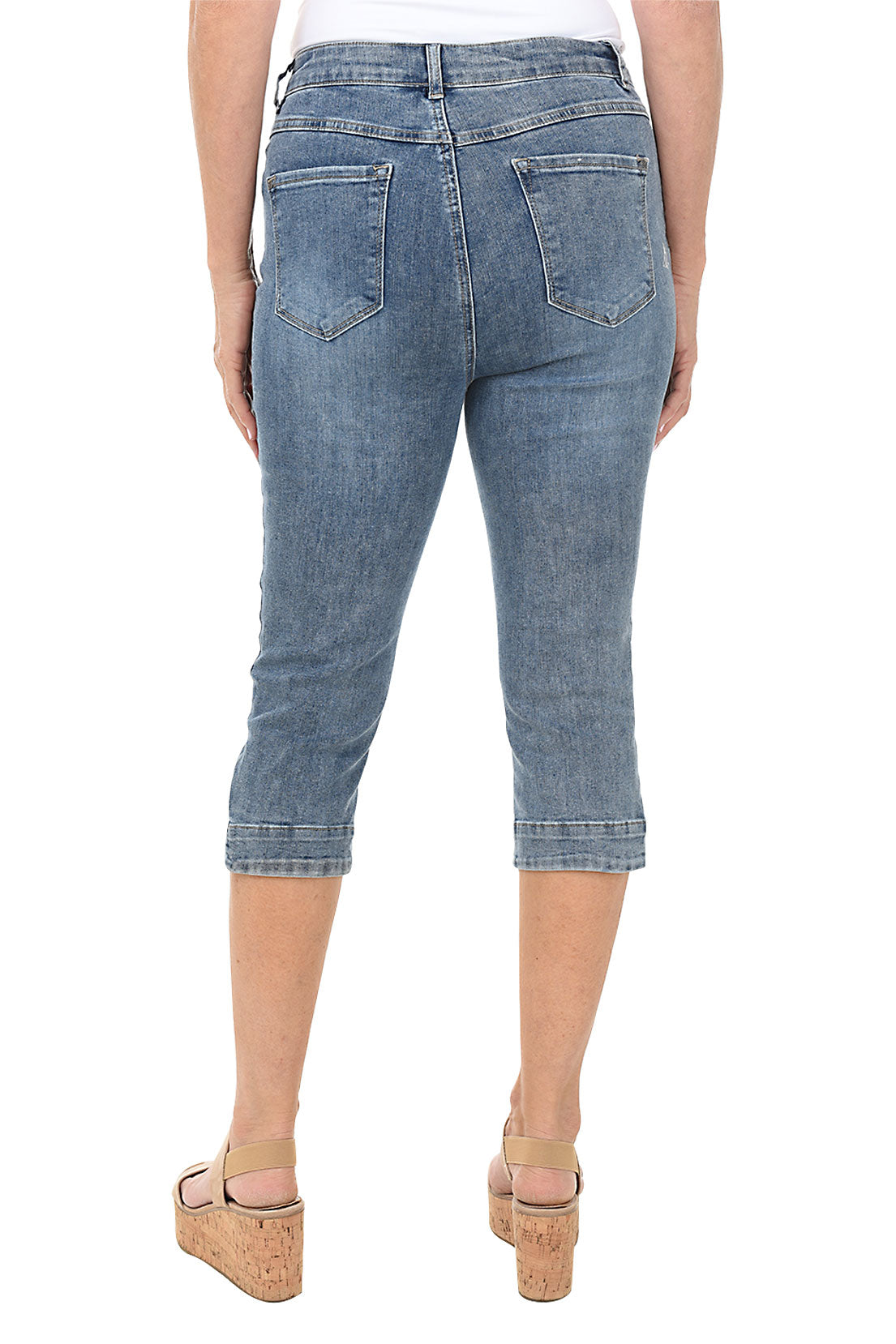 Stylish Tulip Hem Denim Clamdigger Pants for Women - Trendy High-Waist Capri Jeans for Casual Outings & Summer Fashion