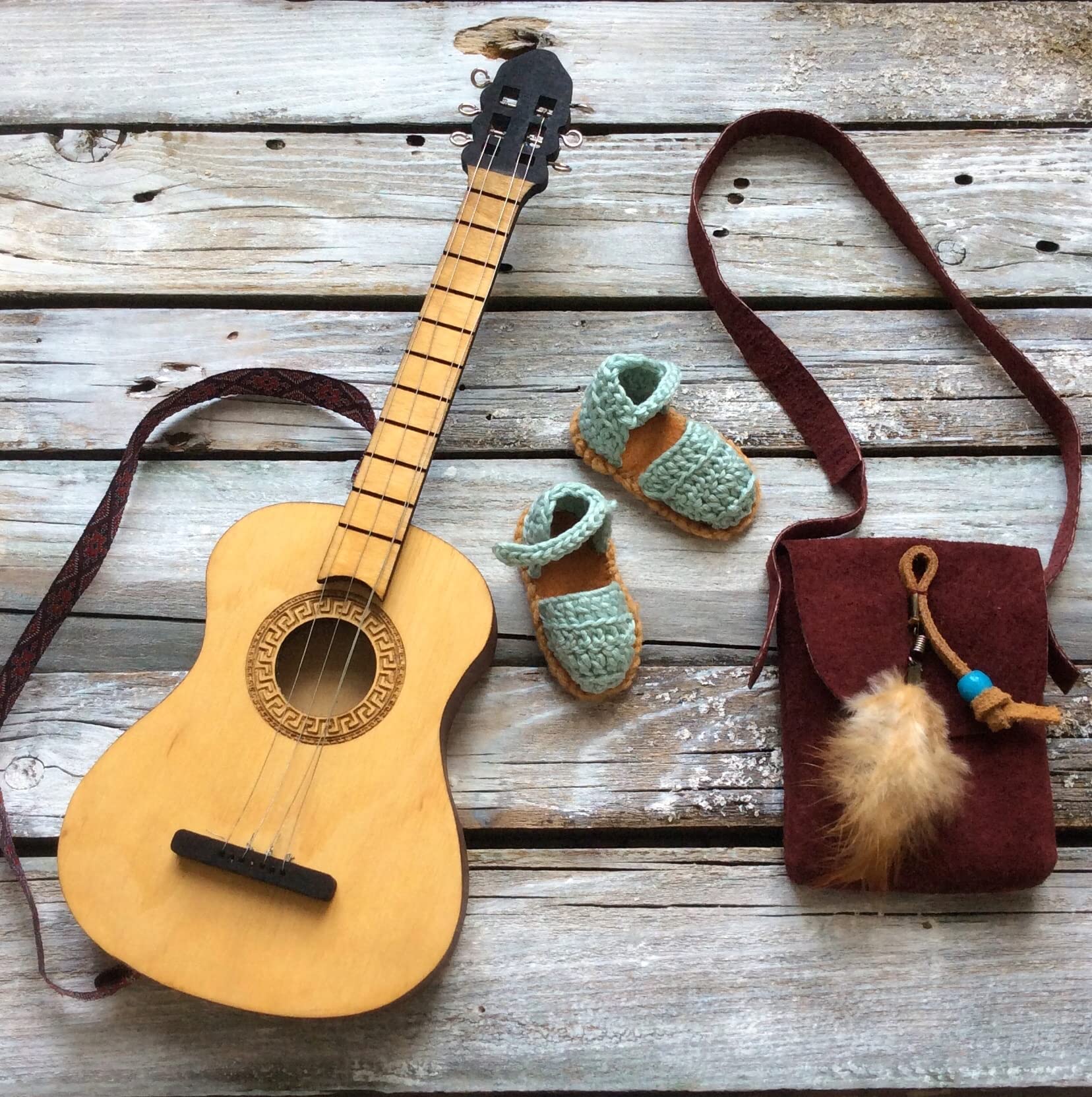 Tilda Romance Doll - Hippie Musician Doll with Guitar, Singing Star Doll with Free Heart - Perfect Gift for Music Lovers & Romantic Occasions - Great for Birthday, Valentine's Day & Home Decor