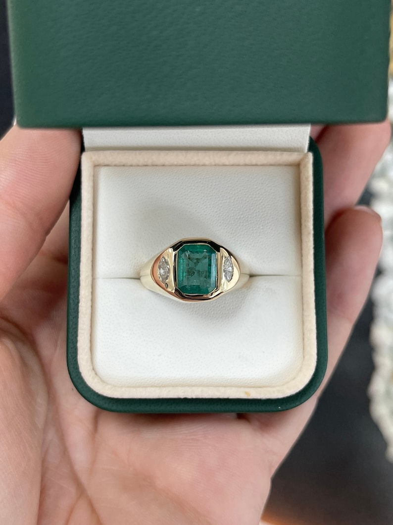 14K Gold Marquise Cut Emerald & Diamond Right Hand Ring - 3.09tcw Deep Bluish Green 3-Stone Ring for Women, Perfect for Evening Parties, Date Nights & Special Occasions