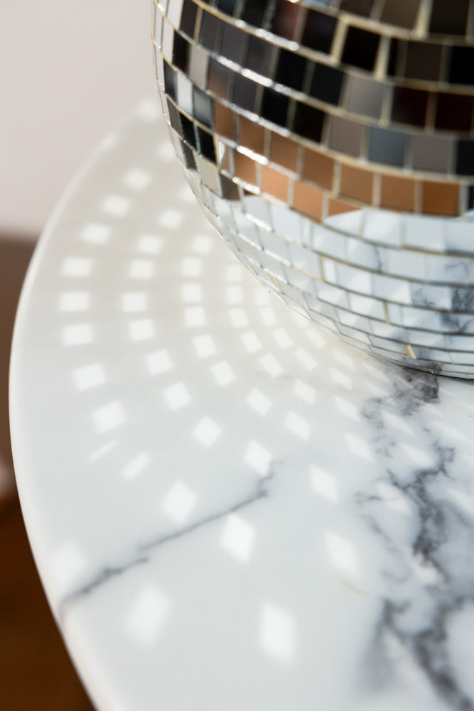 Silver Disco Ball Table Lamp - Retro Party Decor for Home, Bedroom, Bar & Nightclub Lighting - Perfect for Dance Parties, Events & Themed Nights