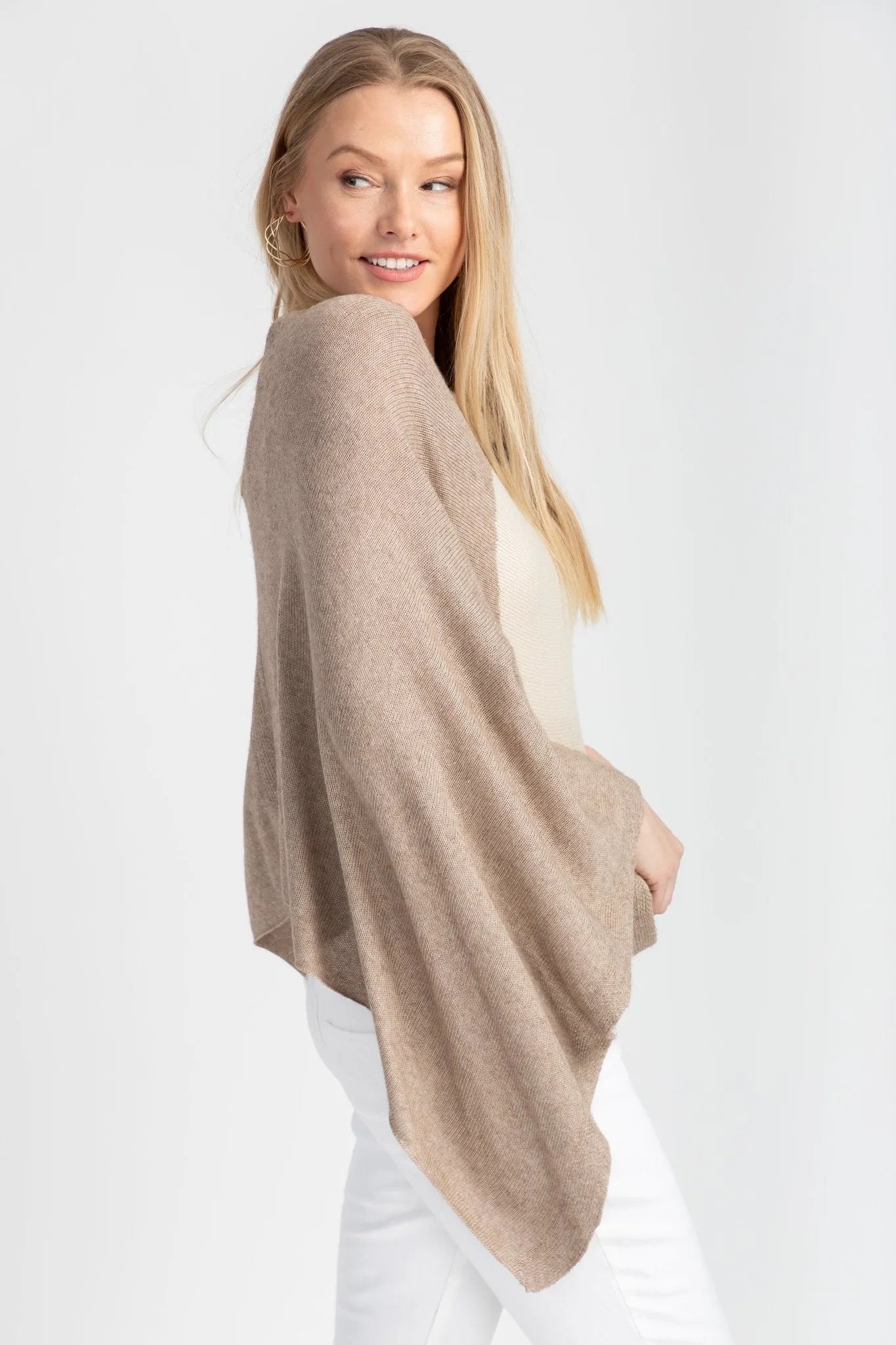 Luxury Heart Cashmere and Silk Poncho Shawl - Soft Warm Wrap for Women - Perfect for Winter, Travel, and Special Occasions