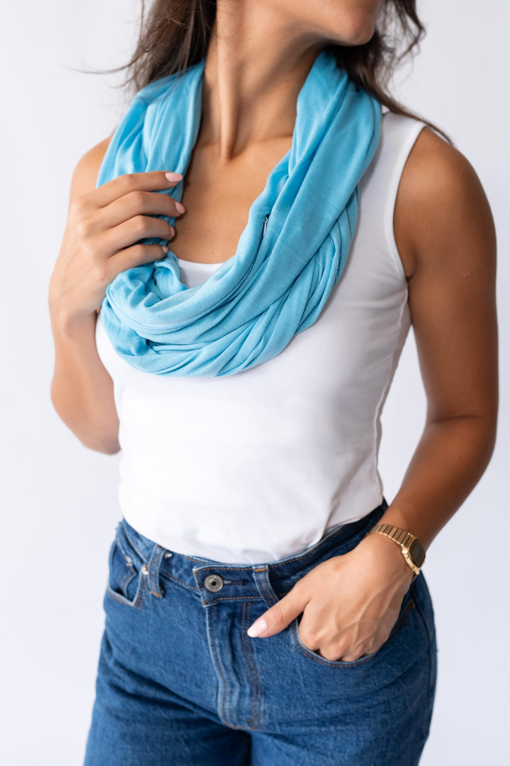 Clever Travel Companion Infinity Scarf with Hidden Pocket - Stylish Winter & Fall Accessory for Women | Perfect for Travel, Commuting & Outdoor Activities