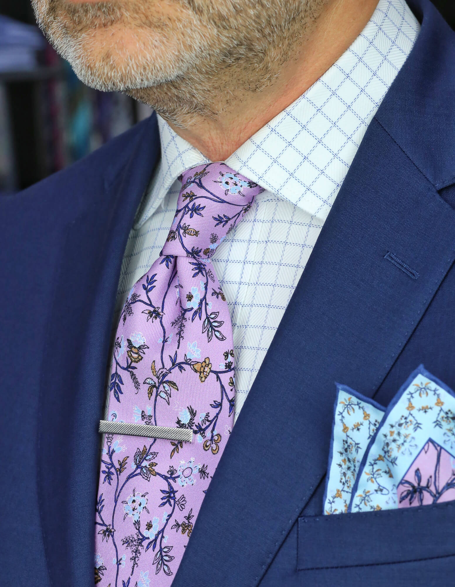 DÉCLIC Staveley Floral Pocket Square - Lavender Silk Handkerchief for Men's Formal Wear & Wedding Accessories