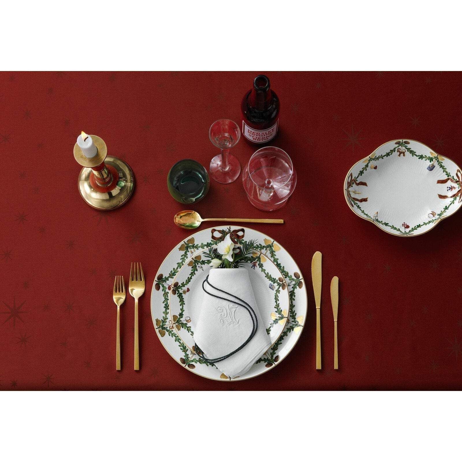 Star Fluted Christmas Accent Dish - Elegant Holiday Tableware for Festive Decorations, Desserts & Candy Display