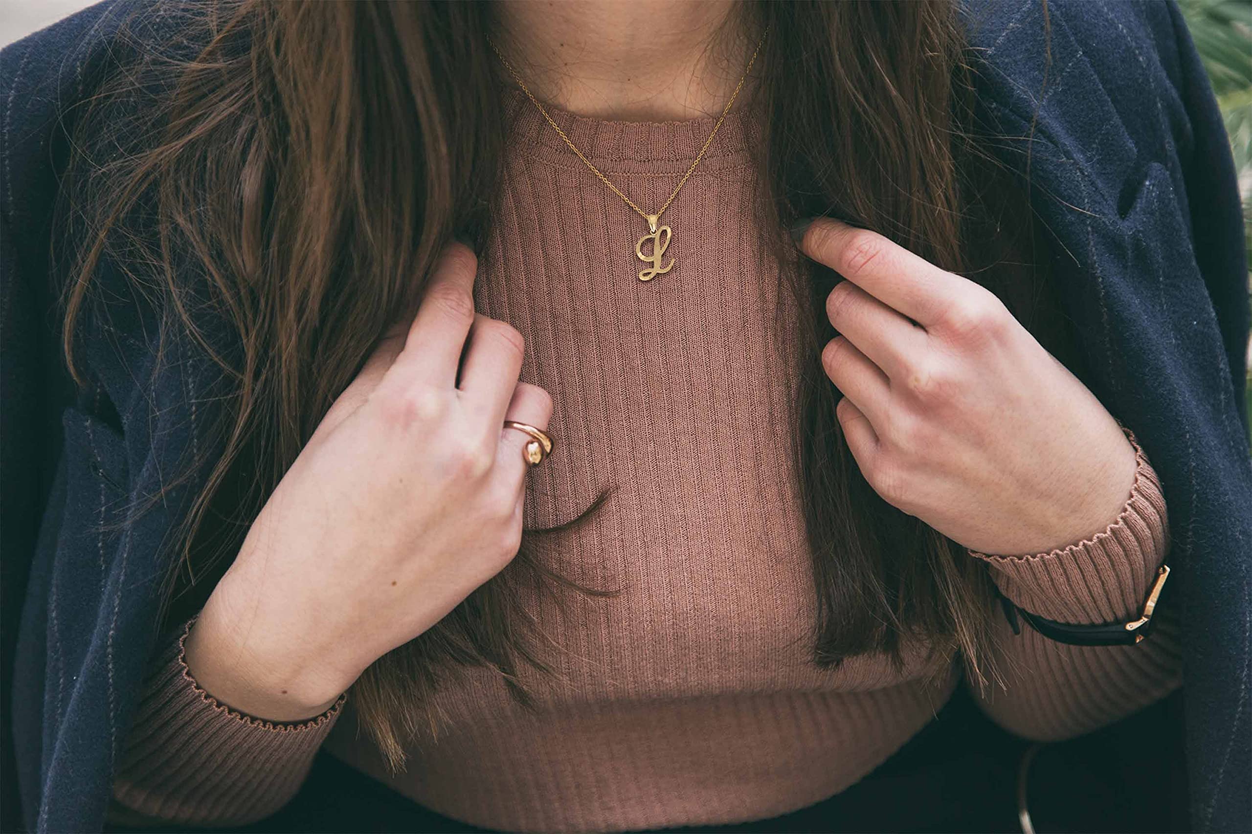 10K Solid Gold Cursive Initial Necklace - Personalized Letter Pendant Custom Jewelry for Women with Dainty Rolo Chain (R, 20