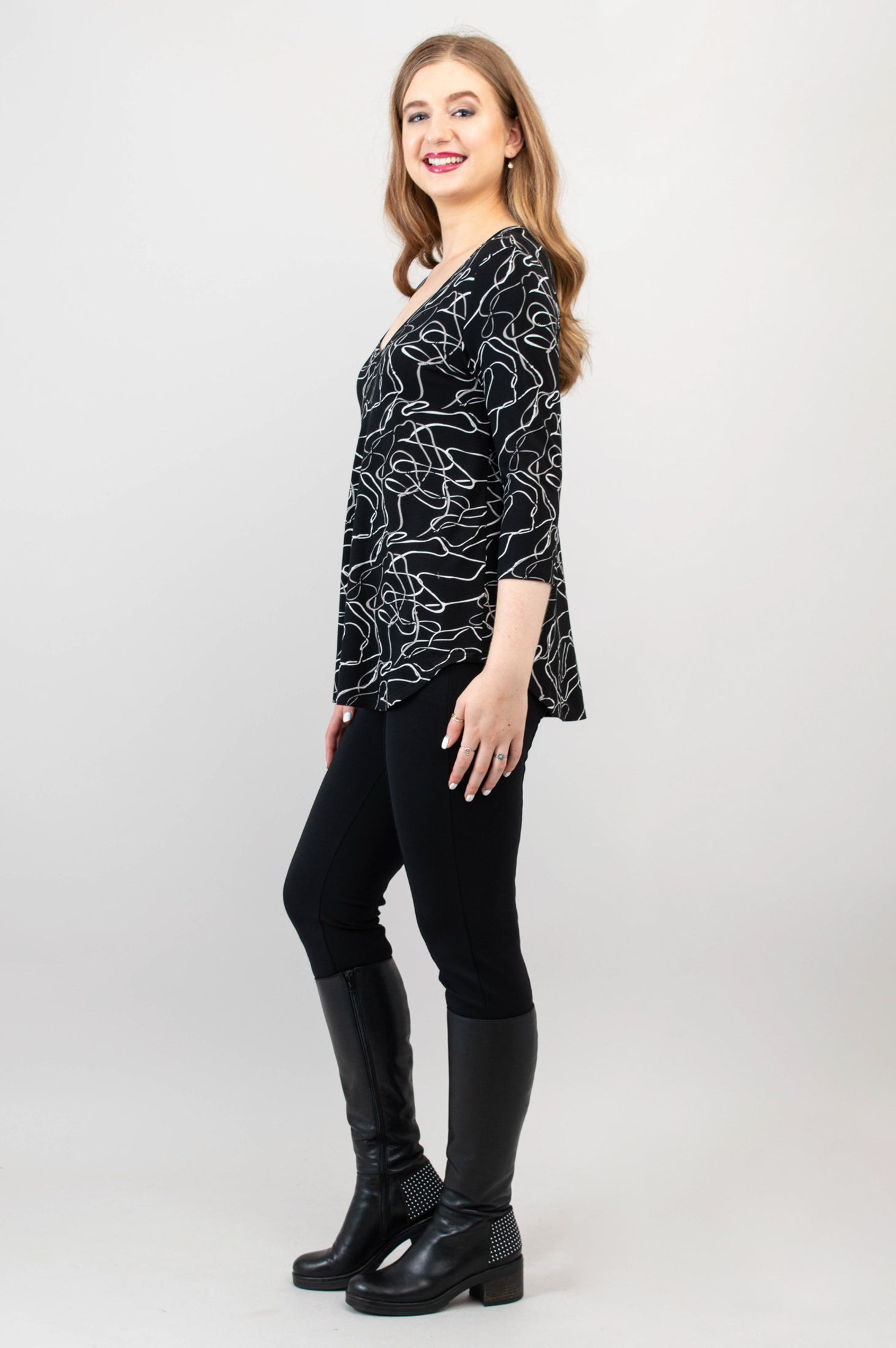 Jackie 3/4 Sleeve Bamboo Top for Women - Breathable Art Expo T-Shirt - Perfect for Casual Wear, Yoga & Summer Outfits