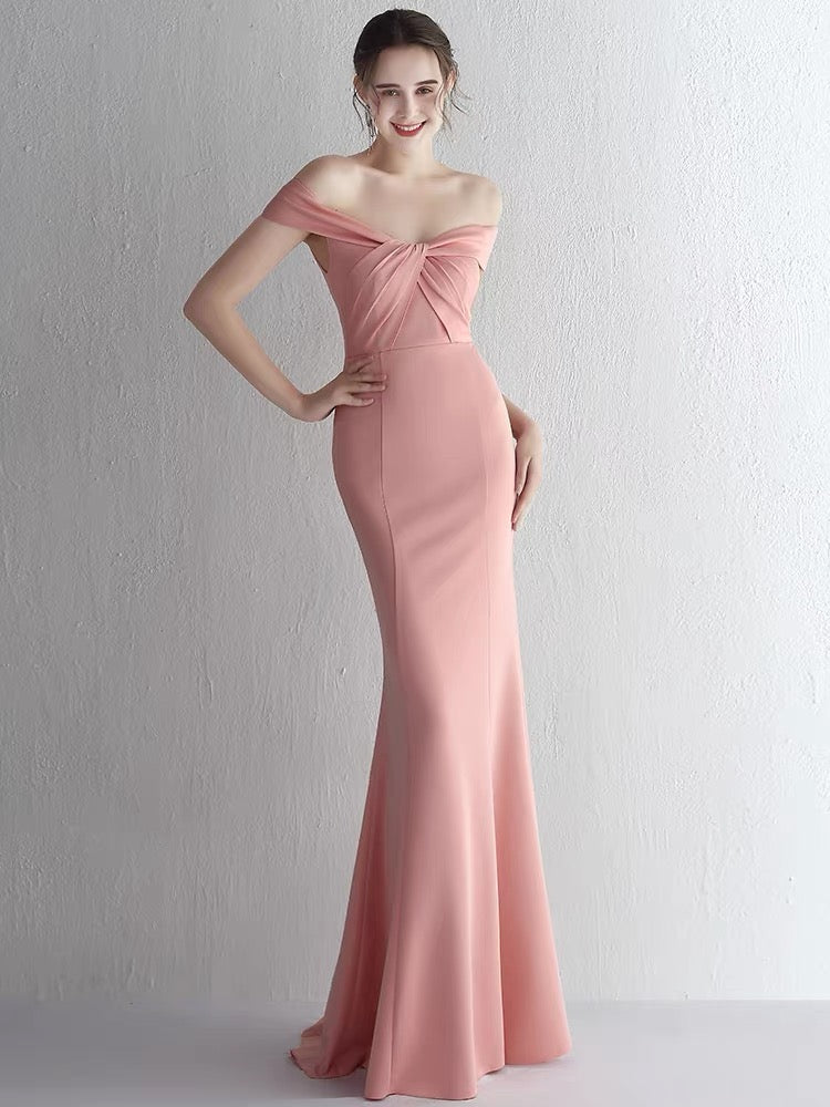 Elegant Off-The-Shoulder Pink Mermaid Prom Dress with High Slit - Formal Evening Gown for Homecoming, Quinceañera & Special Occasions - Style J3383