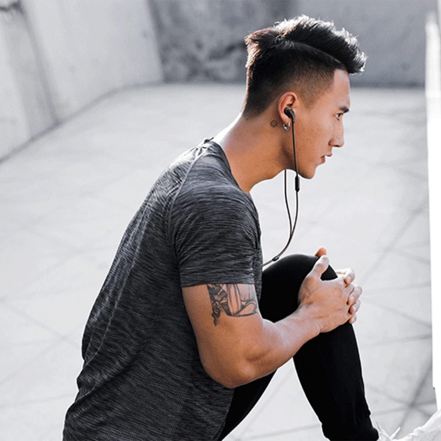 JBL Endurance Run 2 Wireless Sports Earbuds - Sweatproof Bluetooth Headphones for Running, Gym & Workout - Secure Fit Earphones with Mic for iPhone & Android (2023 New Model) - Perfect for Fitness, Commuting & Outdoor Activities