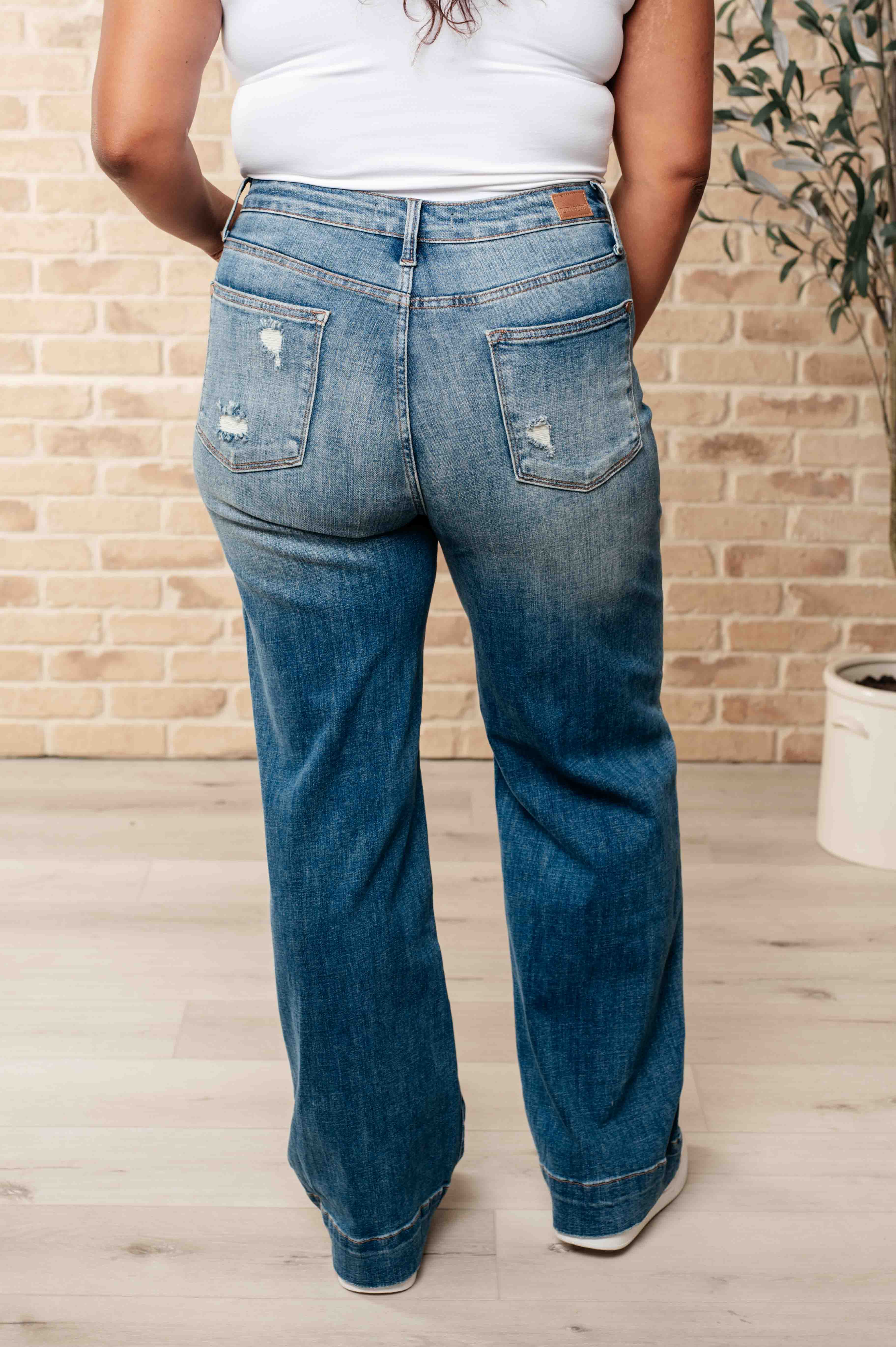 Katrina High Waist Distressed Denim Jeans for Women - Vintage Ripped Skinny Jeans - Perfect for Casual Outfits & Street Style Fashion