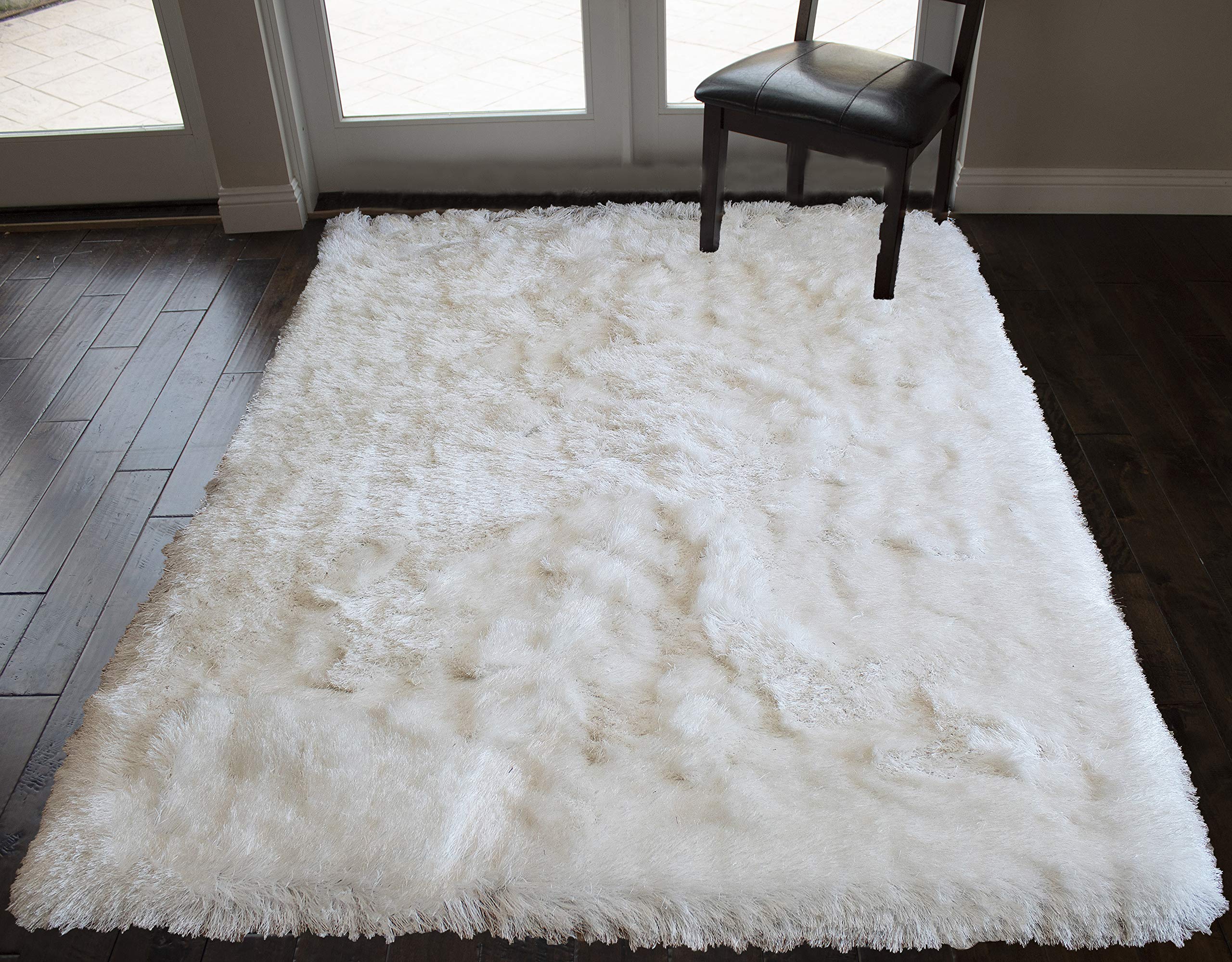 5x7 Feet Shaggy Plush Area Rug - Ultra Soft Furry Polyester Carpet for Living Room, Bedroom - Modern White Shag Rug for Cozy Home Decor