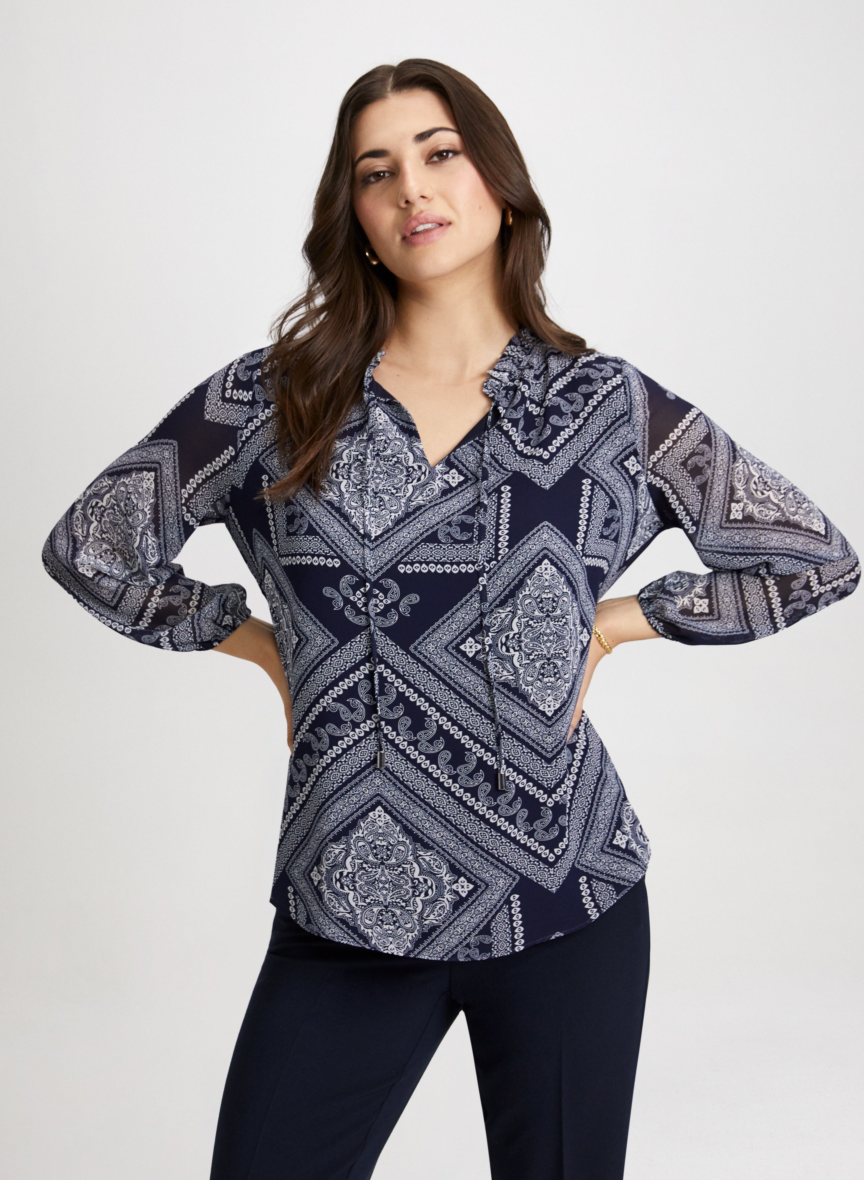 Stylish Bandana Print Blouse for Women - Trendy Floral Pattern Short Sleeve Top - Perfect for Casual Outings, Summer Vacations & Boho Fashion Looks