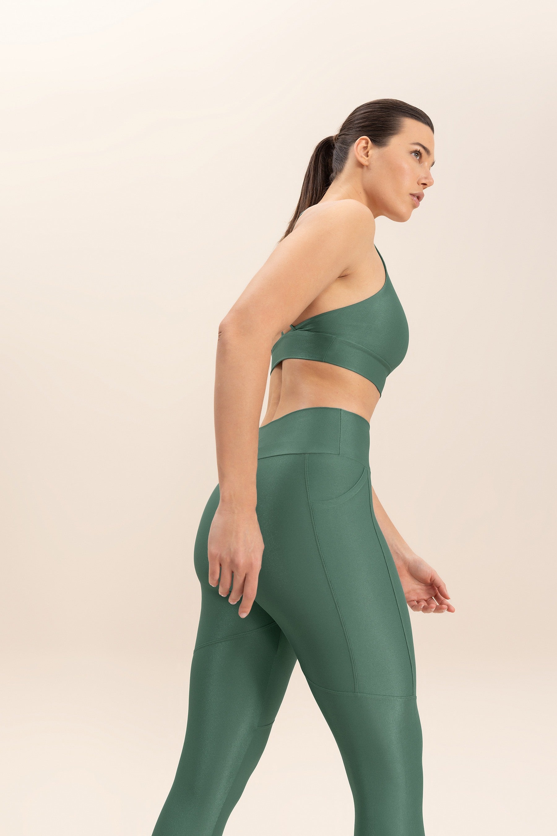 Allure® Adaptiv Leggings - High Waist Yoga Pants for Women, Stretchy Workout Leggings with Pockets, Comfortable Tummy Control & Squat Proof - Perfect for Yoga, Gym, Running & Lounge Wear