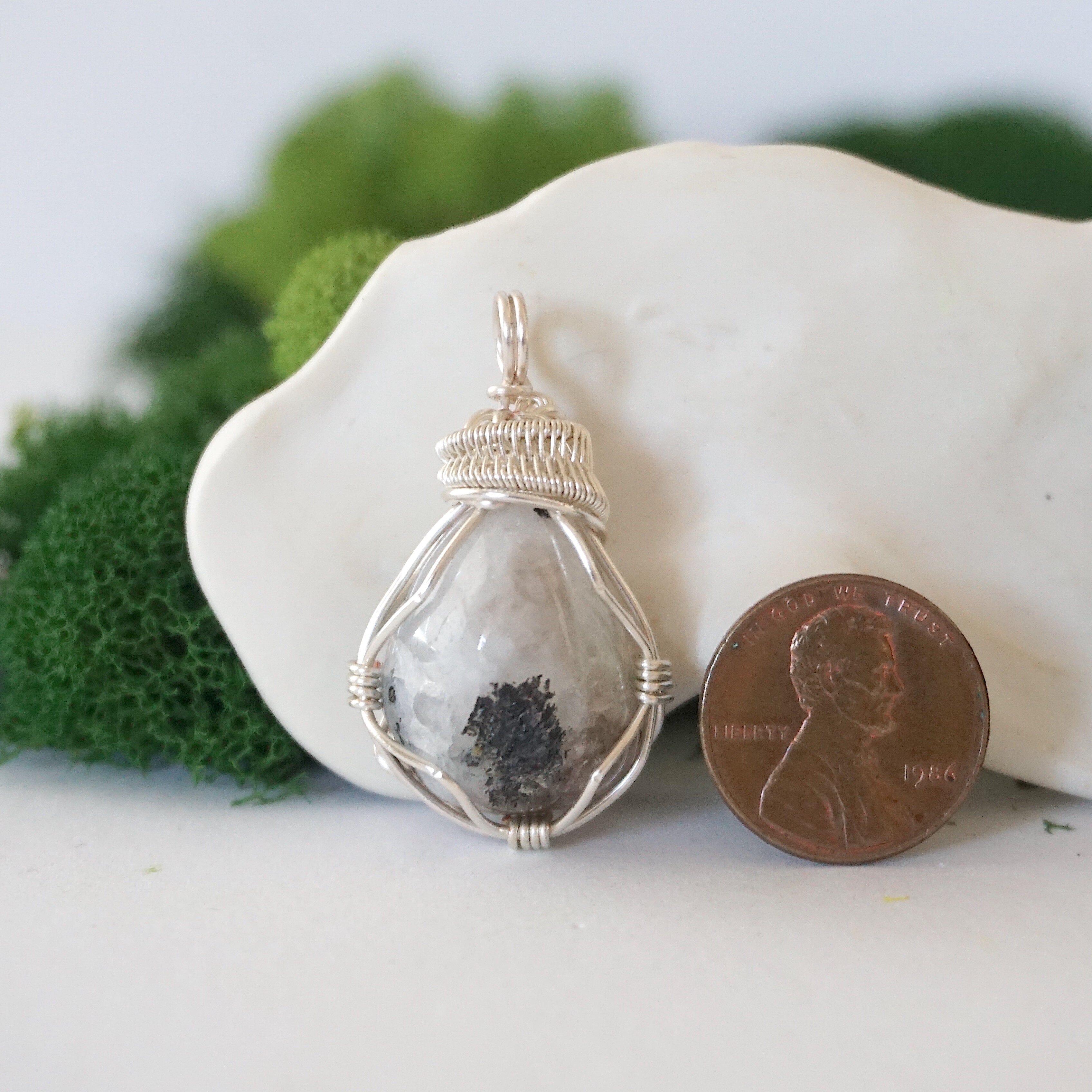 Rainbow Moonstone Necklace - Sterling Silver Plated Pendant for Women, Healing Crystal Jewelry Gift for Birthday, Wedding & Spiritual Protection