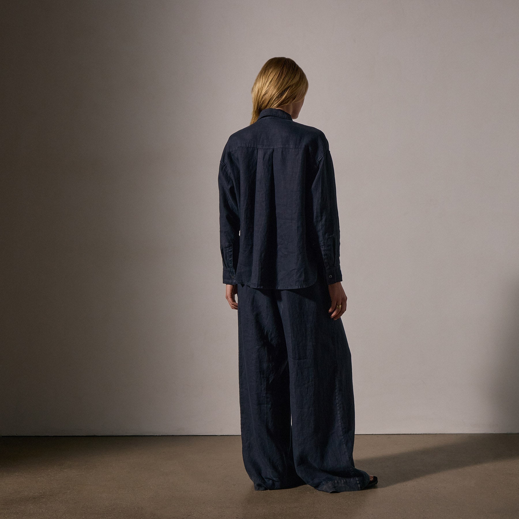 Premium Linen Oversized Shirt for Women - Classic Navy Blue Relaxed Fit Button Down - Perfect for Casual Outings, Beach Cover-Up & Summer Travel