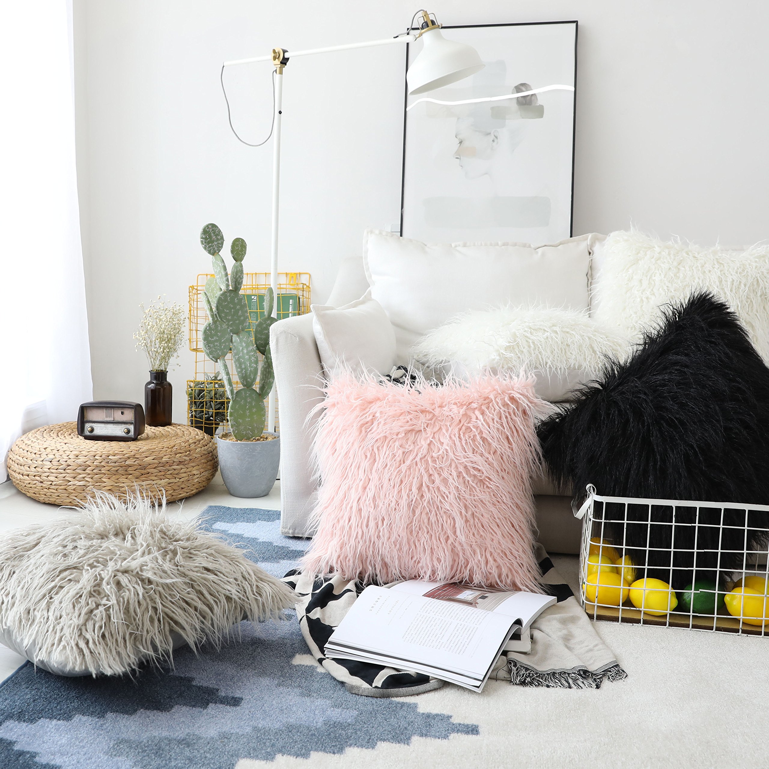 Premium 24x24 Inch Faux Fur Pillow Covers (2-Pack) - Soft Shaggy Decorative Throw Pillow Covers for Sofa, Bed & Outdoor Patio - Black Euro Sham (60cm) - Perfect for Living Room Decor, Garden Furniture & Cozy Home Accents