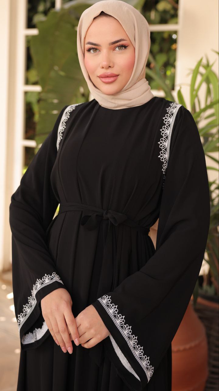 Elegant Nila Long Abaya Dress with Long Sleeves - Modest Muslim Women's Prayer Dress for Home & Mosque Wear