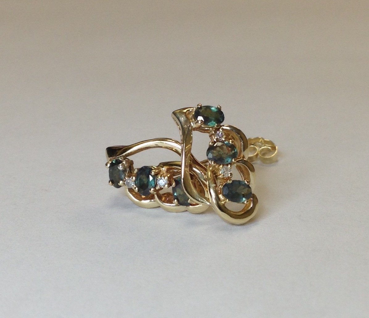 Natural Alexandrite Diamond Earrings in 14K Yellow Gold - Elegant Gemstone Jewelry for Women, Perfect for Weddings, Anniversaries & Special Occasions