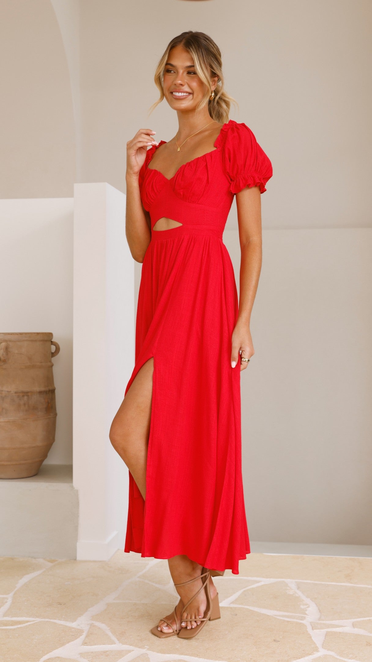 Stylish Hulu Maxi Dress in Red - Perfect for Summer Beach Vacations, Parties & Casual Outings