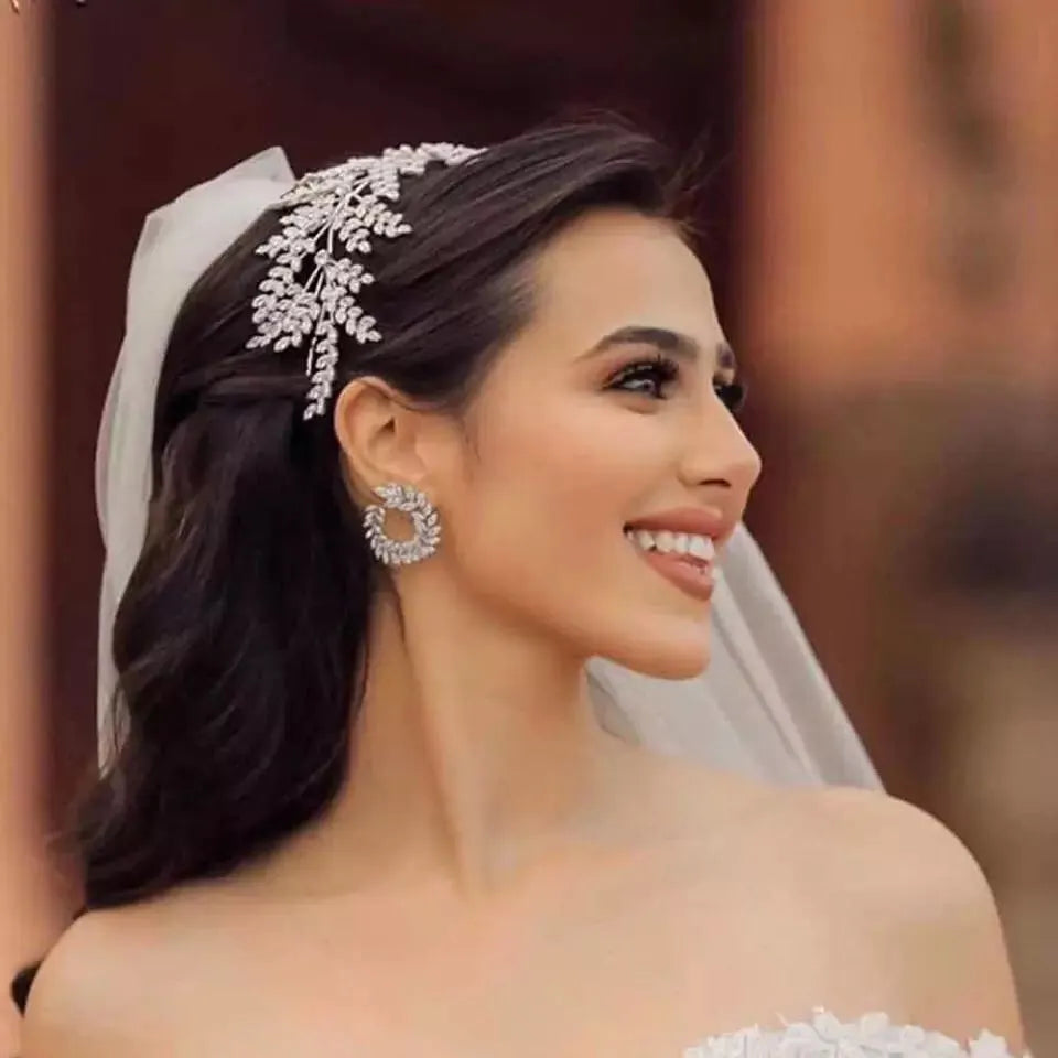 Elegant Crystal Leaf Bridal Headband - Sparkling Hair Accessory for Weddings, Prom & Special Occasions