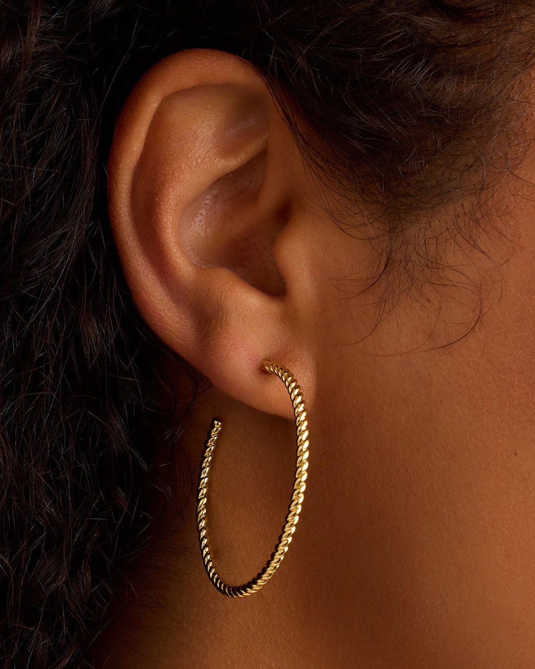 Stylish Crew Large Hoops Earrings for Women - Trendy Gold/Silver Chunky Hoop Earrings for Everyday Wear & Special Occasions