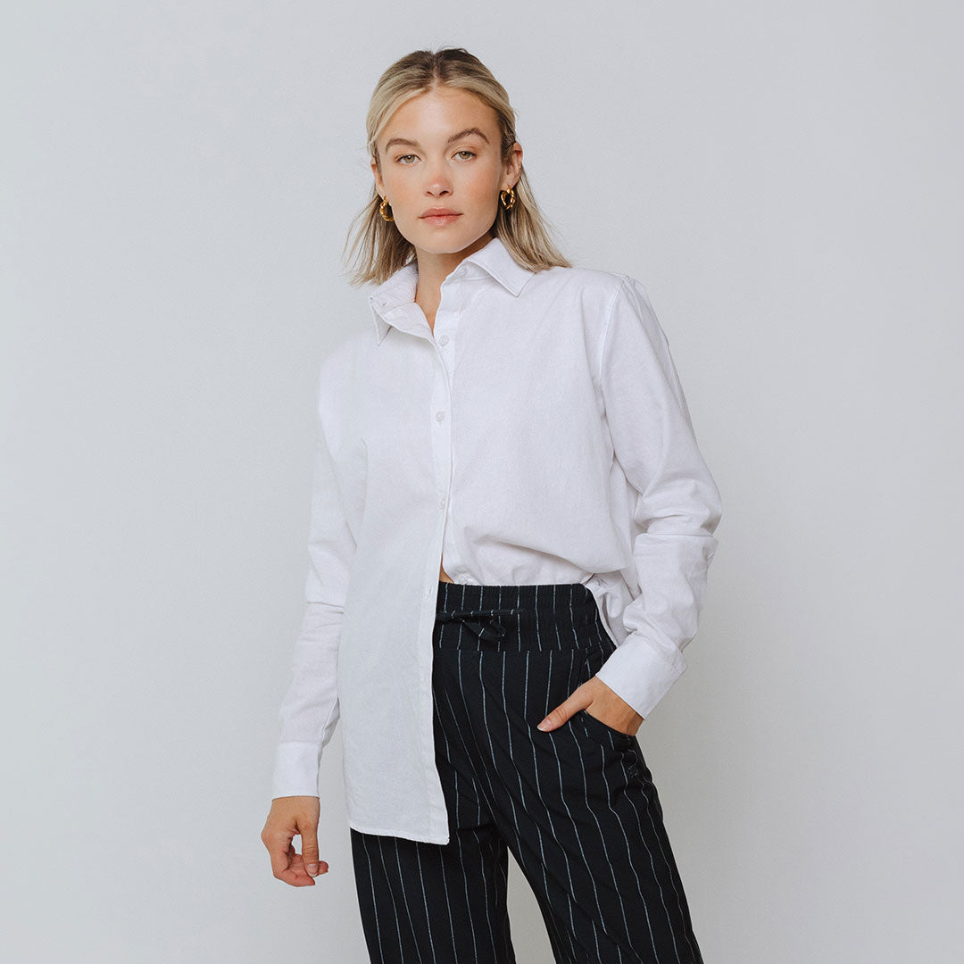 Classic White Button Down Shirt for Men & Women - Perfect for Office, Casual Wear & Formal Occasions