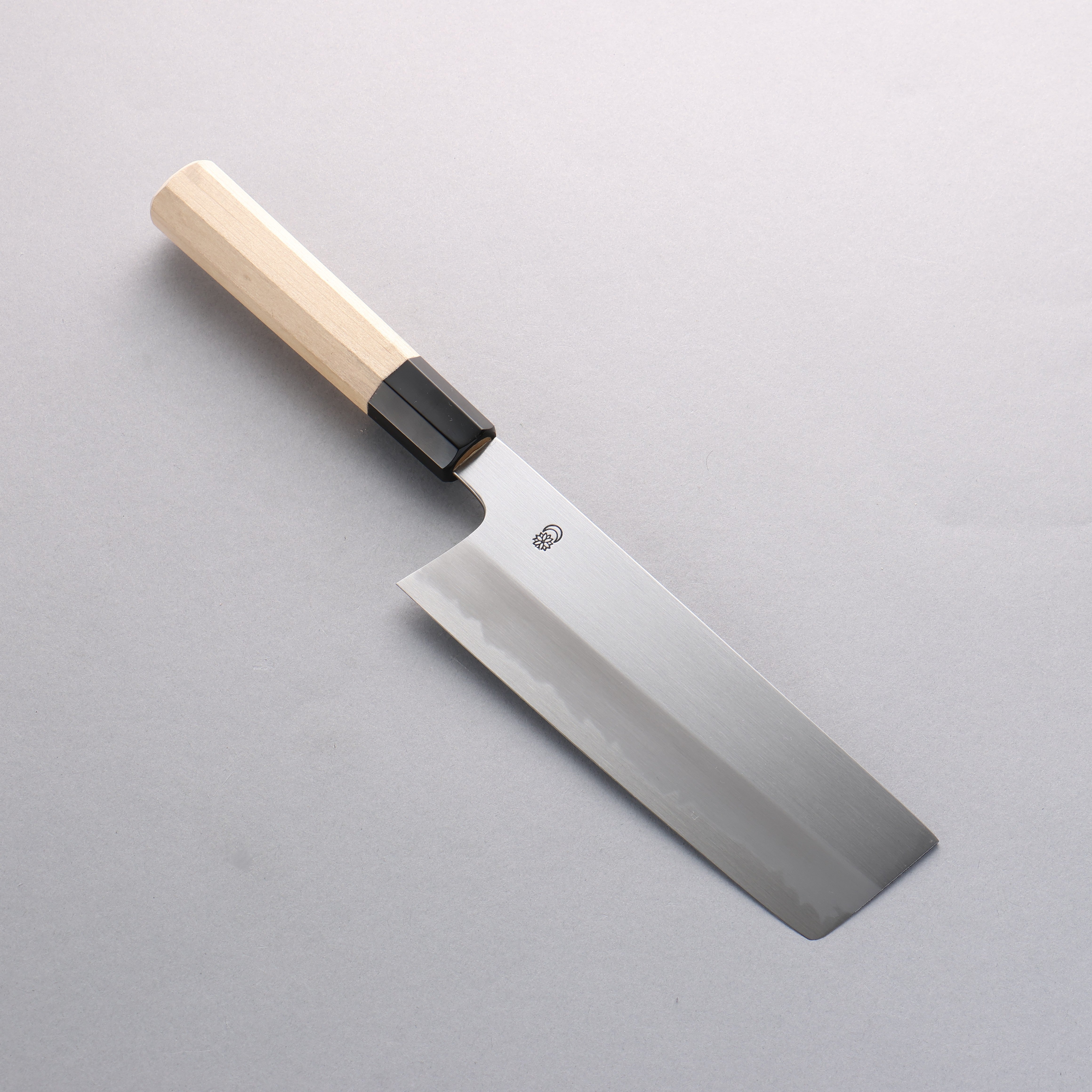 Premium Kikuzuki White Steel No.2 Kasumitogi Nakiri Knife 180mm - Magnolia Wood Handle - Japanese Vegetable Cleaver for Professional Chefs & Home Cooking