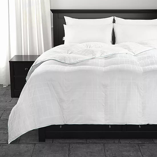 Cooling Cameron Tartan Comforter - Breathable & Soft All-Season Bedding for Hot Sleepers - Perfect for Summer Nights & Warm Climate Homes