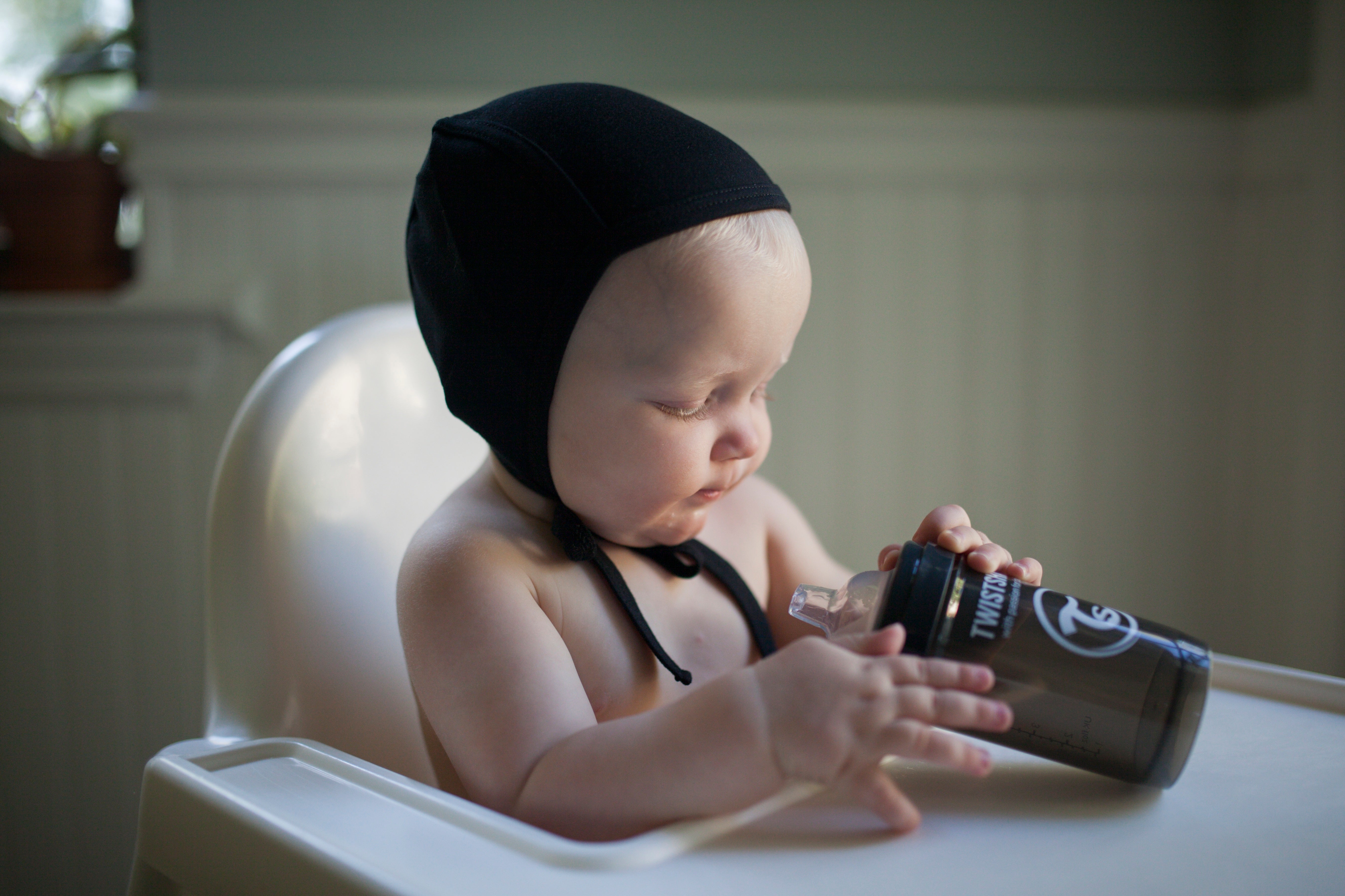 Amoureux Bebe Black Baby Essenza Bonnet - Soft Cotton Baby Beanie for Newborns & Infants | Perfect for Winter, Photoshoots, and Everyday Outfits